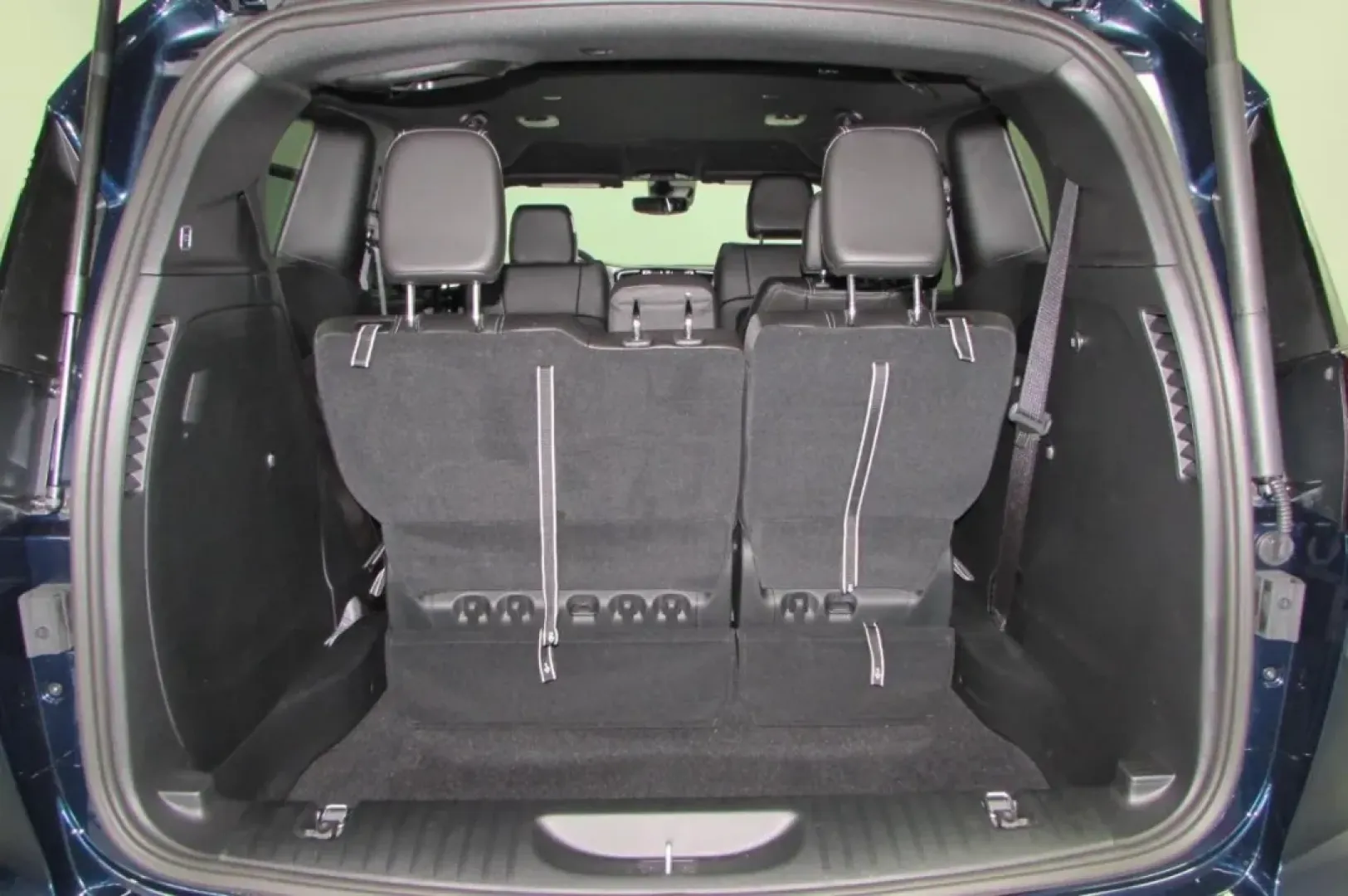 2025 /Black Chrysler Pacifica Select (2C4RC1BG9SR) with an Other engine, Automatic transmission, located at 12830 Highway 21, De Soto, MO, 63020, (636) 337-7777, 38.153099, -90.573624 - **Discover the Ultimate Family Companion: 2025 Chrysler Pacifica at Pettus CDJR DeSoto**<br /> <br /> Are you ready to elevate your family adventures? The 2025 Chrysler Pacifica is the perfect vehicle for growing families seeking comfort, space, and reliability. With its stylish exterior in Fathom B - Photo#27