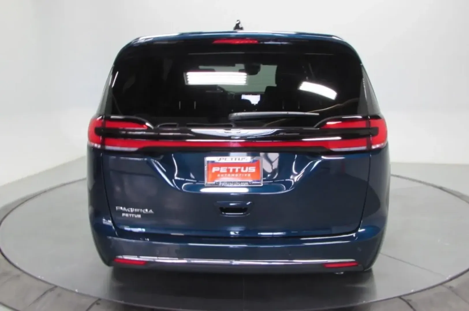 2025 /Black Chrysler Pacifica Select (2C4RC1BG9SR) with an Other engine, Automatic transmission, located at 12830 Highway 21, De Soto, MO, 63020, (636) 337-7777, 38.153099, -90.573624 - **Discover the Ultimate Family Companion: 2025 Chrysler Pacifica at Pettus CDJR DeSoto**<br /> <br /> Are you ready to elevate your family adventures? The 2025 Chrysler Pacifica is the perfect vehicle for growing families seeking comfort, space, and reliability. With its stylish exterior in Fathom B - Photo#5