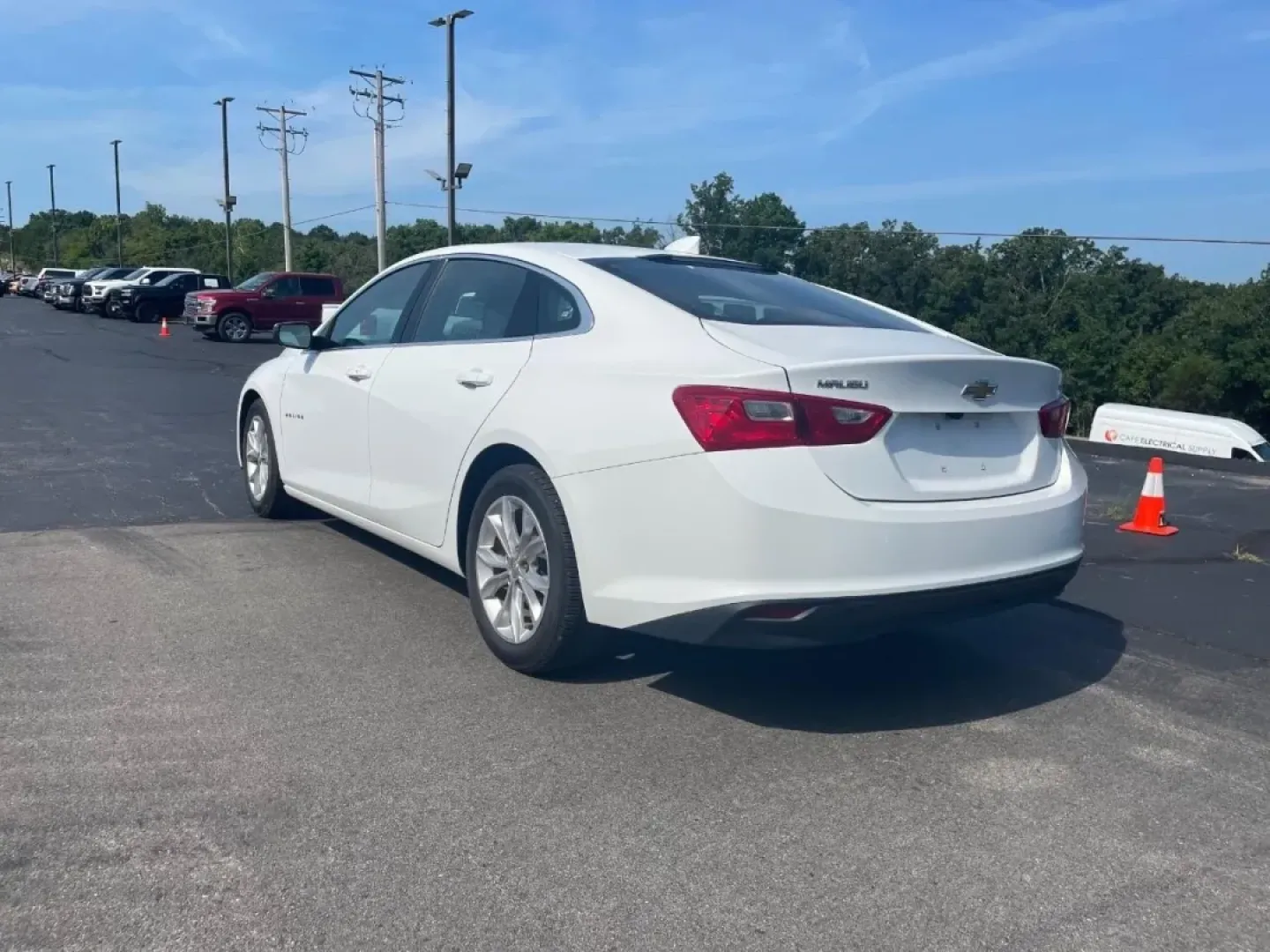 2023 Chevrolet Malibu LT 1LT (1G1ZD5STXPF) with an Other engine, Automatic transmission, located at 12836 Highway 21, De Soto, MO, 63020, (636) 337-7777, 38.151867, -90.575615 - **Experience the Perfect Blend of Comfort and Efficiency with the 2023 Chevrolet Malibu LT** <br /> Whether you're commuting to work, running errands around De Soto, or planning a weekend getaway, the 2023 Chevrolet Malibu LT is the perfect companion for your daily adventures. Designed for those wh - Photo#2