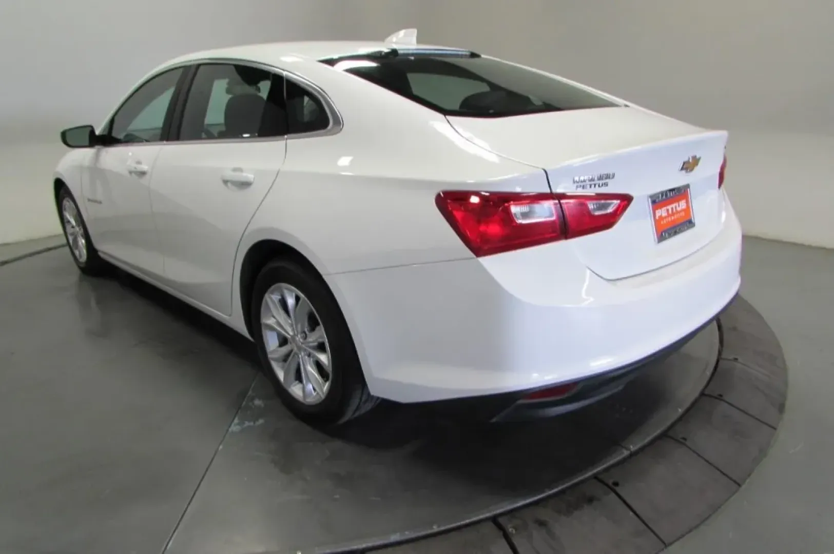 2023 /Black Chevrolet Malibu LT 1LT (1G1ZD5STXPF) with an Other engine, Automatic transmission, located at 12836 Highway 21, De Soto, MO, 63020, (636) 337-7777, 38.151867, -90.575615 - **Experience the Perfect Blend of Comfort and Efficiency with the 2023 Chevrolet Malibu LT** <br /> Whether you're commuting to work, running errands around De Soto, or planning a weekend getaway, the 2023 Chevrolet Malibu LT is the perfect companion for your daily adventures. Designed for those wh - Photo#5