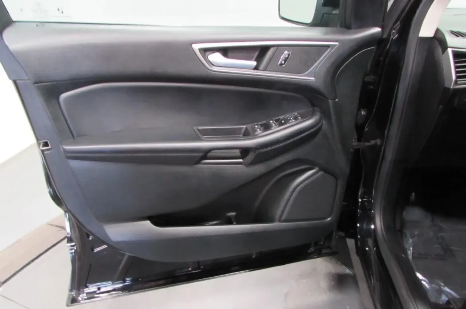 2023 /Dune Leather Ford Edge SEL (2FMPK4J97PB) with an Other engine, Automatic transmission, located at 12836 Highway 21, De Soto, MO, 63020, (636) 337-7777, 38.151867, -90.575615 - **Unleash Your Adventurous Spirit with the 2023 Ford Edge at Pettus Ford De Soto!**<br /> <br /> Are you ready to elevate your family's weekend getaways, daily commutes, or off-road adventures? Look no further than this stunning 2023 Ford Edge, a perfect blend of style, performance, and comfort desi - Photo#10