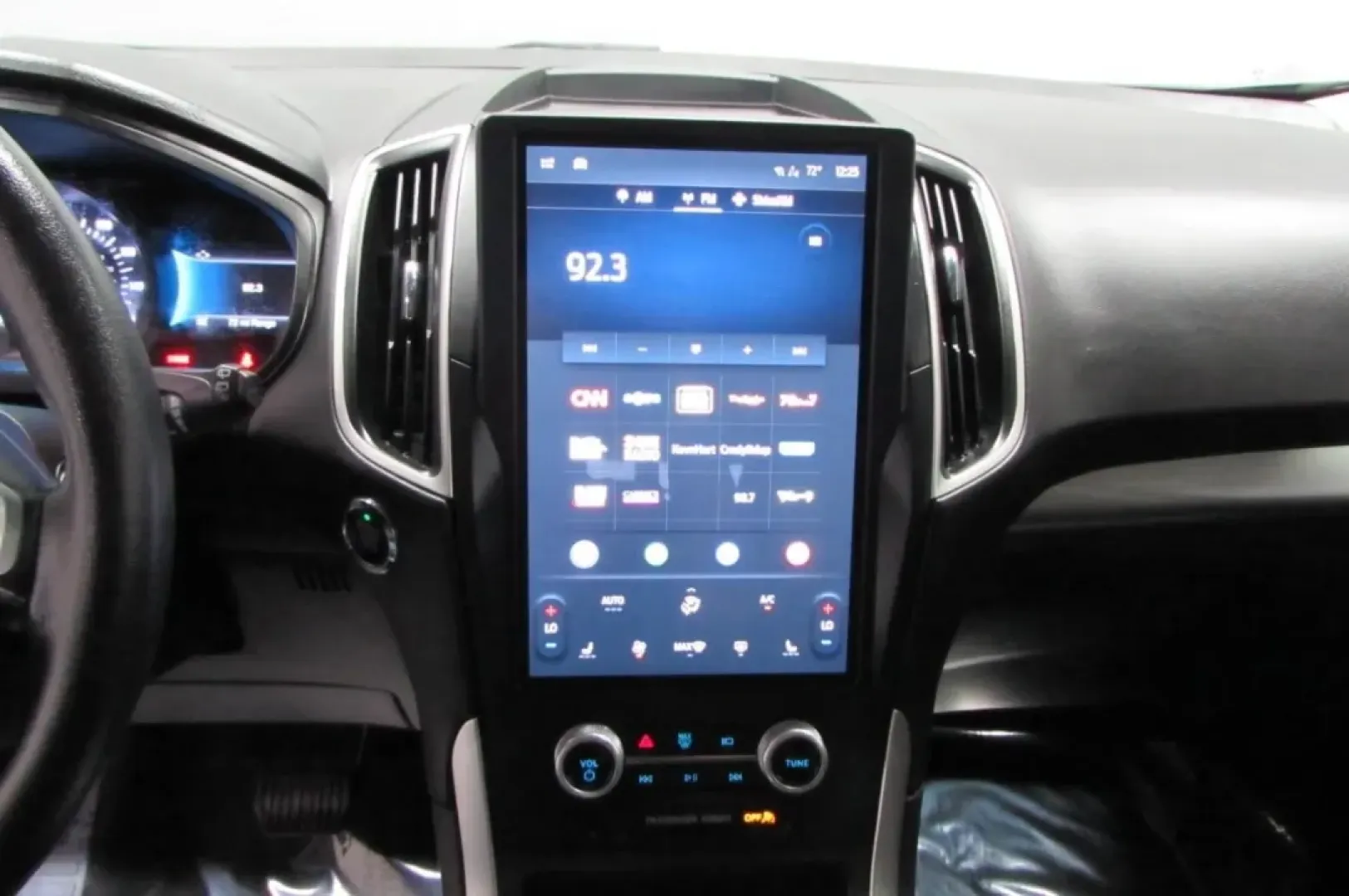 2023 /Dune Leather Ford Edge SEL (2FMPK4J97PB) with an Other engine, Automatic transmission, located at 12836 Highway 21, De Soto, MO, 63020, (636) 337-7777, 38.151867, -90.575615 - **Unleash Your Adventurous Spirit with the 2023 Ford Edge at Pettus Ford De Soto!**<br /> <br /> Are you ready to elevate your family's weekend getaways, daily commutes, or off-road adventures? Look no further than this stunning 2023 Ford Edge, a perfect blend of style, performance, and comfort desi - Photo#18