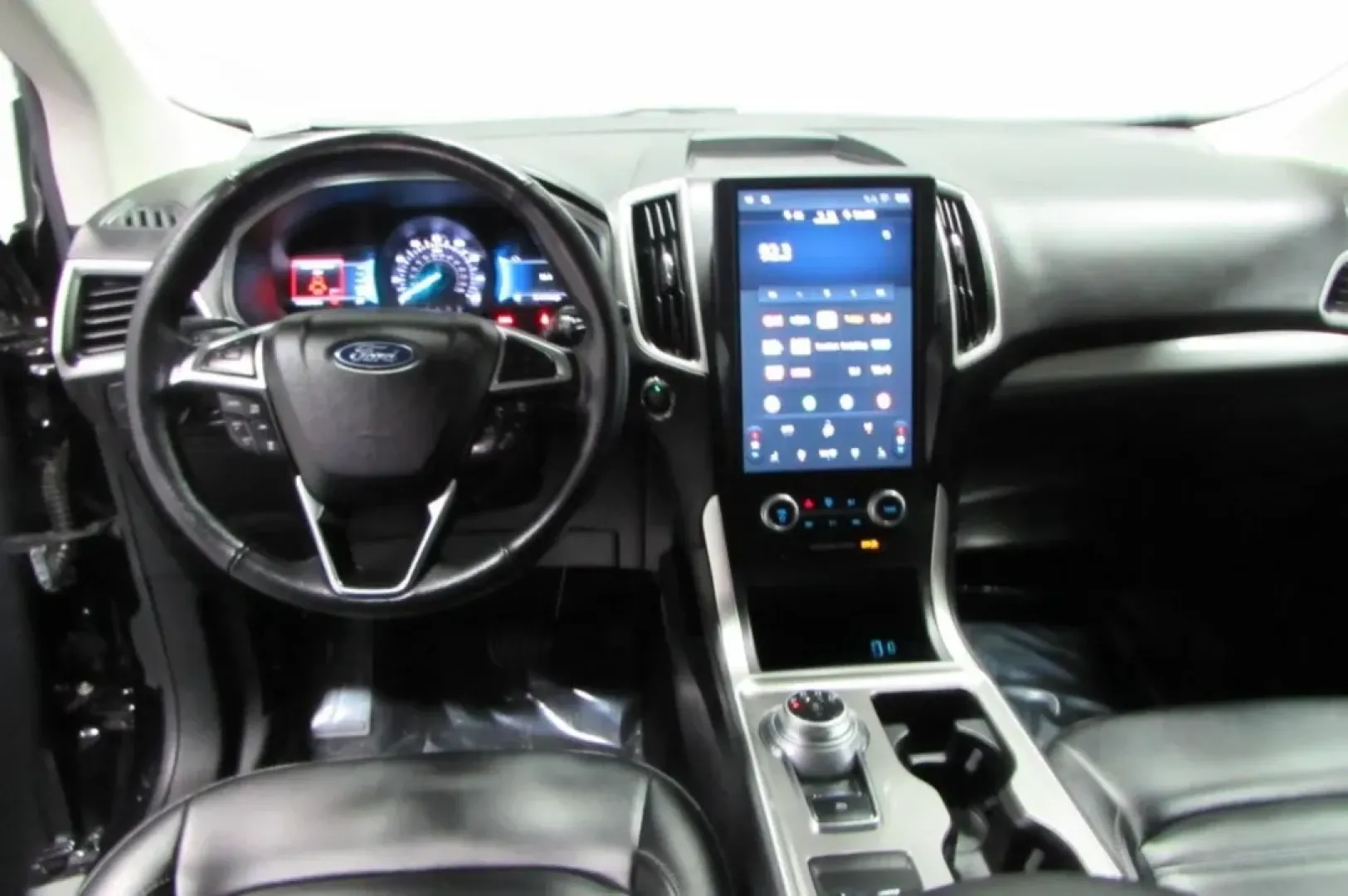2023 /Dune Leather Ford Edge SEL (2FMPK4J97PB) with an Other engine, Automatic transmission, located at 12836 Highway 21, De Soto, MO, 63020, (636) 337-7777, 38.151867, -90.575615 - **Unleash Your Adventurous Spirit with the 2023 Ford Edge at Pettus Ford De Soto!**<br /> <br /> Are you ready to elevate your family's weekend getaways, daily commutes, or off-road adventures? Look no further than this stunning 2023 Ford Edge, a perfect blend of style, performance, and comfort desi - Photo#21