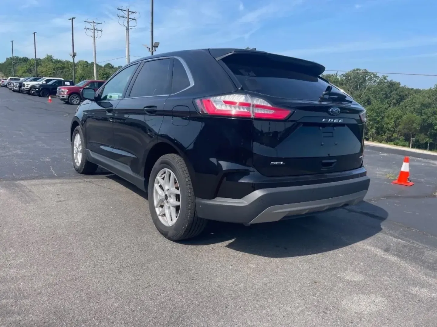 2023 /Dune Leather Ford Edge SEL (2FMPK4J97PB) with an Other engine, Automatic transmission, located at 12836 Highway 21, De Soto, MO, 63020, (636) 337-7777, 38.151867, -90.575615 - **Unleash Your Adventurous Spirit with the 2023 Ford Edge at Pettus Ford De Soto!**<br /> <br /> Are you ready to elevate your family's weekend getaways, daily commutes, or off-road adventures? Look no further than this stunning 2023 Ford Edge, a perfect blend of style, performance, and comfort desi - Photo#30