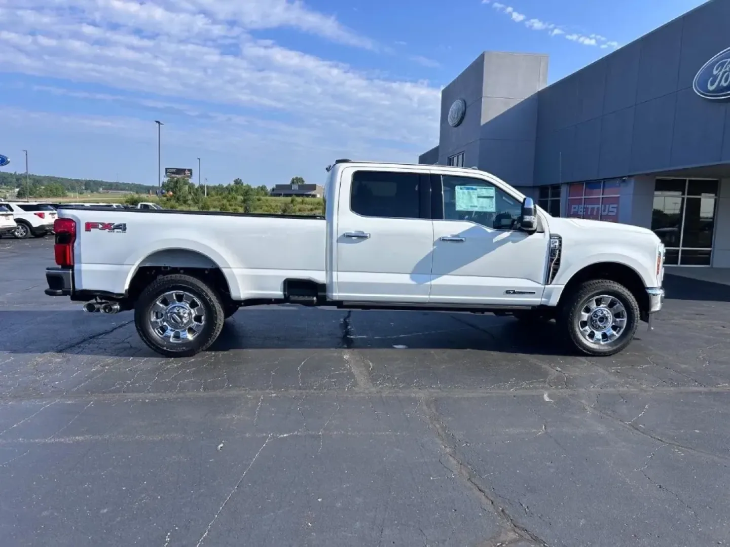 2025 /Baja Leather Ford F-350SD (1FT8W3BT0SE) with an 6.7L engine, located at 141 Commercial Dr, Fredericktown, MO, 63645, (573) 783-6432, 37.570087, -90.320648 - ### Experience the Ultimate Heavy-Duty Capability with the 2025 Ford Super Duty F-350 SRW!<br /> <br /> If you're looking for a truck that can handle any challenge thrown its way, from weekend projects to heavy towing, look no further than this impressive 2025 Ford Super Duty F-350 SRW. Perfect for - Photo#1