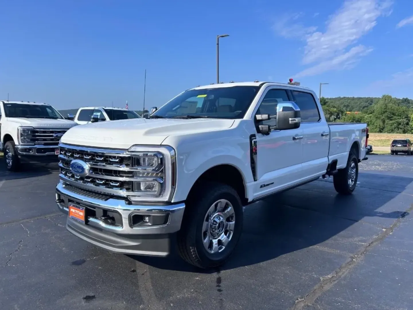 2025 /Baja Leather Ford F-350SD (1FT8W3BT0SE) with an 6.7L engine, located at 141 Commercial Dr, Fredericktown, MO, 63645, (573) 783-6432, 37.570087, -90.320648 - ### Experience the Ultimate Heavy-Duty Capability with the 2025 Ford Super Duty F-350 SRW!<br /> <br /> If you're looking for a truck that can handle any challenge thrown its way, from weekend projects to heavy towing, look no further than this impressive 2025 Ford Super Duty F-350 SRW. Perfect for - Photo#6