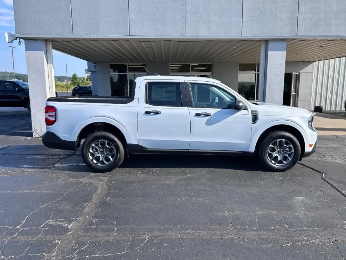 2025 /Navy Pier/Aspen Gray Cloth Ford Maverick XLT (3FTTW8H3XSR) with an 2.5L Hybrid engine, Automatic transmission, located at 141 Commercial Dr, Fredericktown, MO, 63645, (573) 783-6432, 37.570087, -90.320648 - ### Explore the Great Outdoors with the 2025 Ford Maverick XLT: Your Perfect Adventure Companion Awaits!<br /> <br /> If you've been dreaming of weekend getaways, outdoor adventures, or simply need a reliable truck for daily commutes, look no further than the 2025 Ford Maverick XLT available at Pett - Photo#1