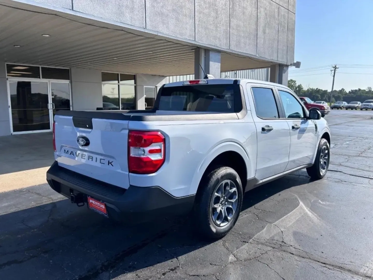2025 /Navy Pier/Aspen Gray Cloth Ford Maverick XLT (3FTTW8H3XSR) with an 2.5L Hybrid engine, Automatic transmission, located at 141 Commercial Dr, Fredericktown, MO, 63645, (573) 783-6432, 37.570087, -90.320648 - ### Explore the Great Outdoors with the 2025 Ford Maverick XLT: Your Perfect Adventure Companion Awaits!<br /> <br /> If you've been dreaming of weekend getaways, outdoor adventures, or simply need a reliable truck for daily commutes, look no further than the 2025 Ford Maverick XLT available at Pett - Photo#2