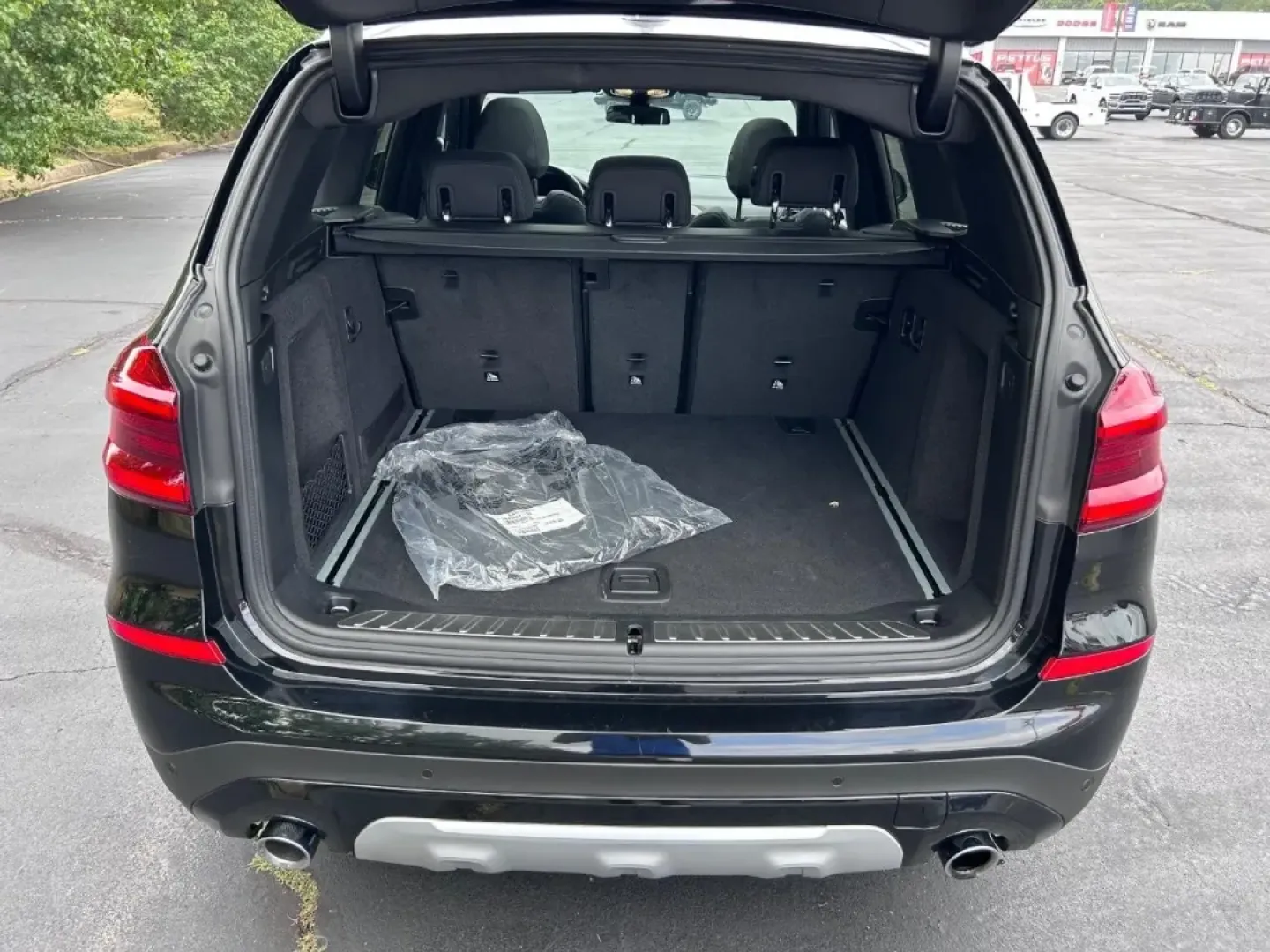 2021 /Black Leather BMW X3 xDrive30i (5UXTY5C04M9) with an 2.0L TwinPower Turbo In-Line 4-Cylinder engine, Automatic transmission, located at 970 Woodlawn Dr., Farmington, MO, 63640, (573) 431-7800, 37.825642, -90.468674 - ### Elevate Your Daily Drive with the 2021 BMW X3 xDrive30i<br /> <br /> Are you ready to transform your daily commute into an exhilarating experience? The **2021 BMW X3 xDrive30i** is not just an SUV; it's a lifestyle upgrade designed for those who value luxury, performance, and versatility. From n - Photo#4