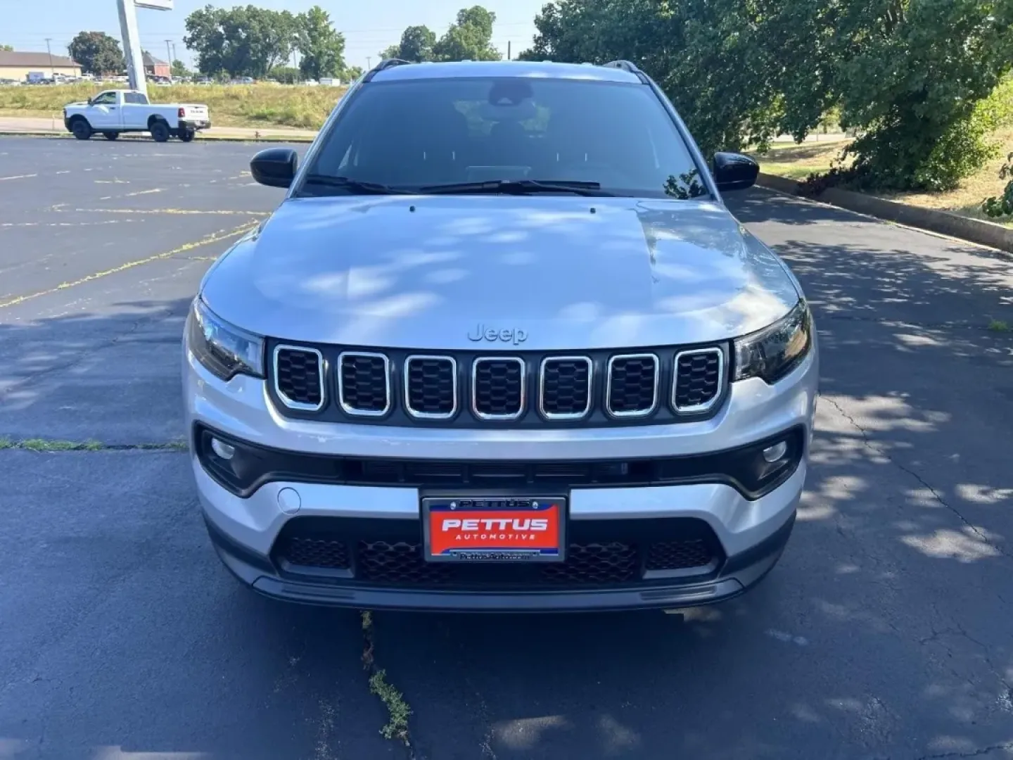 2025 /Black Leather Trimmed Jeep Compass Latitude (3C4NJDBN4ST) with an 2.0L I4 DOHC DI Turbo engine, Automatic transmission, located at 970 Woodlawn Dr., Farmington, MO, 63640, (573) 431-7800, 37.825642, -90.468674 - **Elevate Your Adventures with the 2025 Jeep Compass Latitude at Pettus CDJR Farmington!**<br /> <br /> Are you ready to take your travels to the next level? Whether you're a weekend warrior, a daily commuter, or someone who simply loves exploring the great outdoors, the 2025 Jeep Compass Latitude i - Photo#7