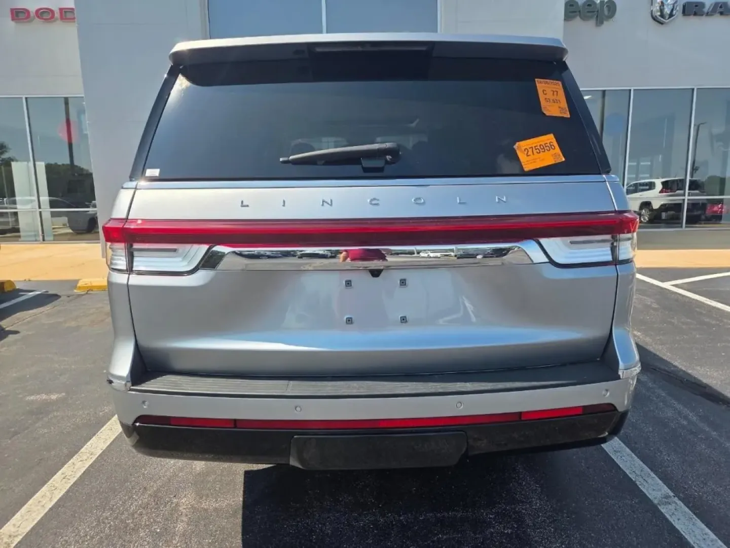 2022 Lincoln Navigator Reserve (5LMJJ2LT1NE) with an Other engine, Automatic transmission, located at 12830 Highway 21, De Soto, MO, 63020, (636) 337-7777, 38.153099, -90.573624 - Experience the ultimate in luxury and capability with the stunning 2022 Lincoln Navigator Reserve, now available at Pettus CDJR DeSoto. Located at 12830 Highway 21, De Soto, MO 63020, our OEM dealership specializes in quality used vehicles, making it easy for you to find the perfect fit for your lif - Photo#2