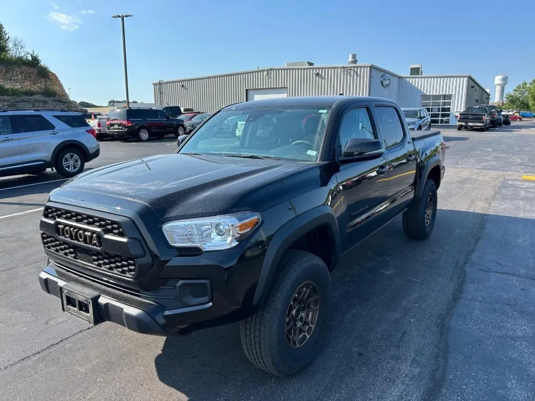 2023 Toyota Tacoma 4WD 