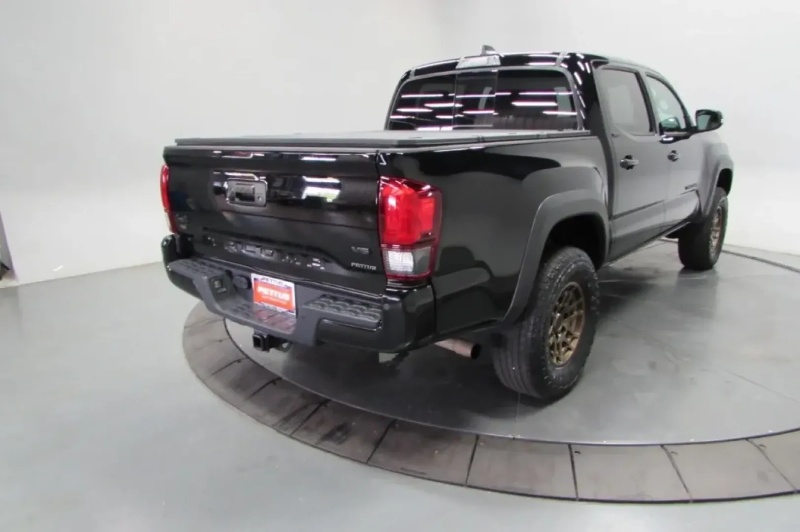 2023 /Black Gun Metal Toyota Tacoma SR5 V6 (3TMCZ5AN1PM) with an Other engine, located at 12836 Highway 21, De Soto, MO, 63020, (636) 337-7777, 38.151867, -90.575615 - ### Conquer the Great Outdoors with the 2023 Toyota Tacoma 4WD<br /> <br /> Are you looking for a reliable truck that can handle both your everyday needs and weekend adventures? Look no further than the **2023 Toyota Tacoma 4WD** available now at **Pettus Ford De Soto**, located at **12836 Missouri - Photo#7
