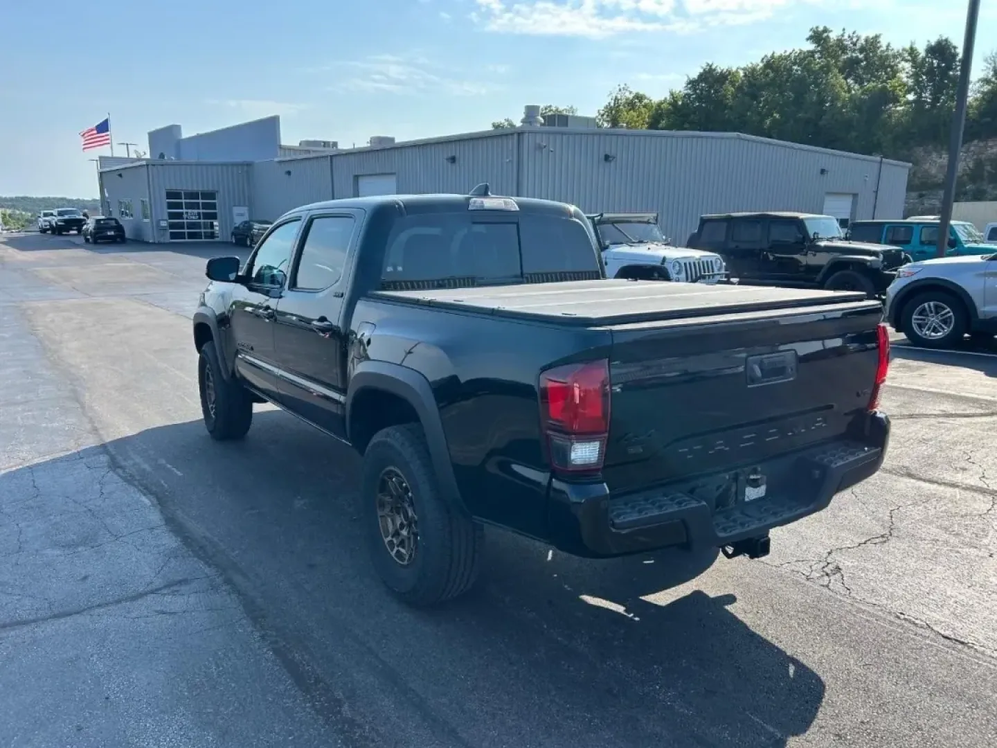 2023 /Black Gun Metal Toyota Tacoma SR5 V6 (3TMCZ5AN1PM) with an Other engine, located at 12836 Highway 21, De Soto, MO, 63020, (636) 337-7777, 38.151867, -90.575615 - ### Conquer the Great Outdoors with the 2023 Toyota Tacoma 4WD<br /> <br /> Are you looking for a reliable truck that can handle both your everyday needs and weekend adventures? Look no further than the **2023 Toyota Tacoma 4WD** available now at **Pettus Ford De Soto**, located at **12836 Missouri - Photo#27