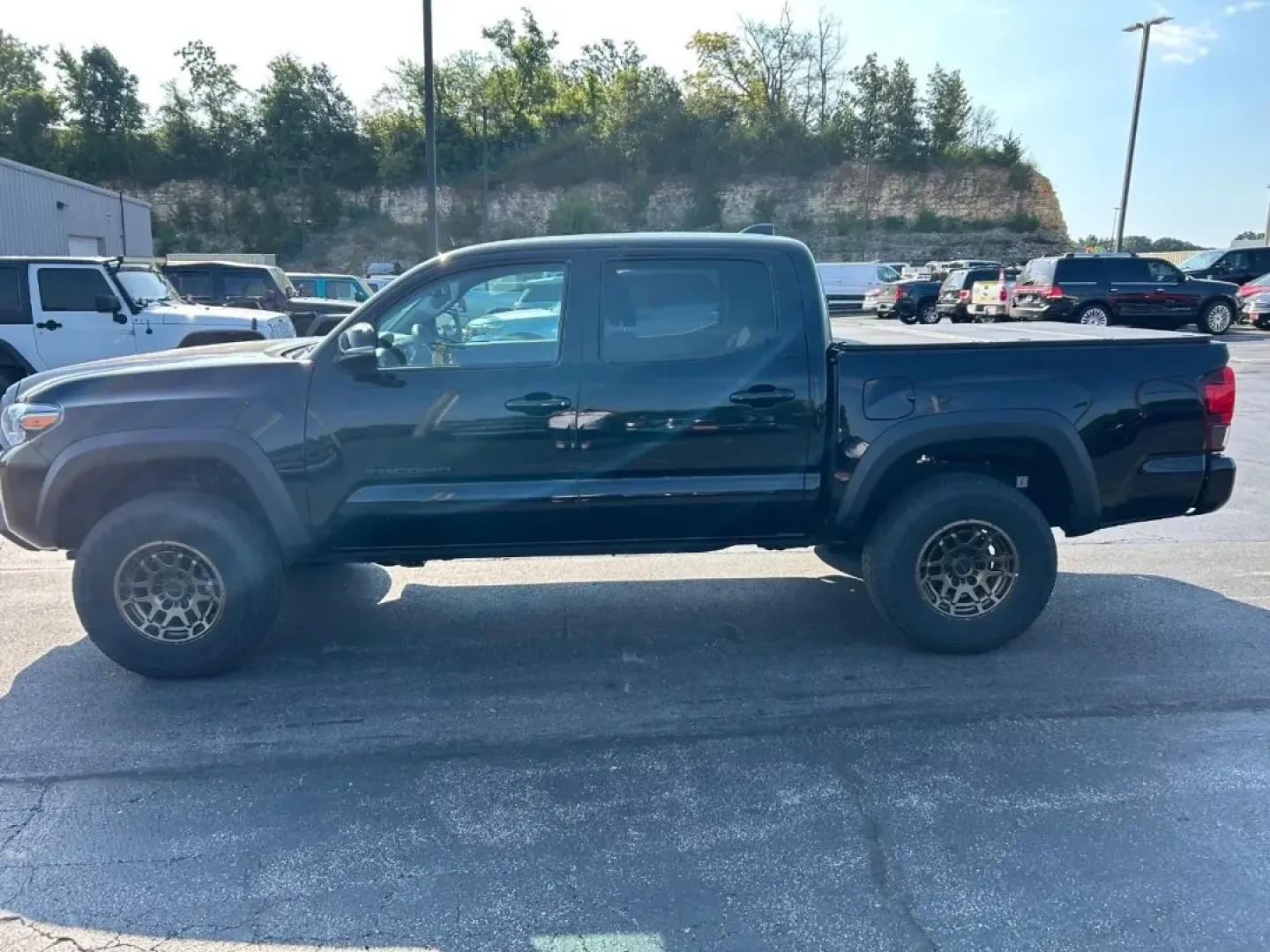 2023 /Black Gun Metal Toyota Tacoma SR5 V6 (3TMCZ5AN1PM) with an Other engine, located at 12836 Highway 21, De Soto, MO, 63020, (636) 337-7777, 38.151867, -90.575615 - ### Conquer the Great Outdoors with the 2023 Toyota Tacoma 4WD<br /> <br /> Are you looking for a reliable truck that can handle both your everyday needs and weekend adventures? Look no further than the **2023 Toyota Tacoma 4WD** available now at **Pettus Ford De Soto**, located at **12836 Missouri - Photo#28
