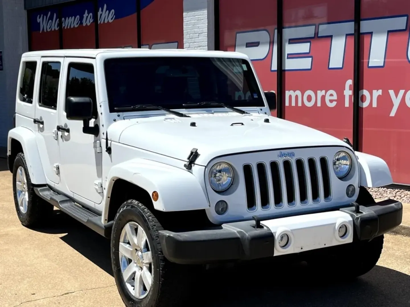 2016 Jeep Wrangler Unlimited Sahara (1C4BJWEG8GL) with an 3.6L V6 engine, located at 970 Woodlawn Dr., Farmington, MO, 63640, (573) 431-7800, 37.825642, -90.468674 - **Unleash Your Adventurous Spirit with the 2016 Jeep Wrangler Perfect for Weekend Getaways!**<br /> <br /> Are you ready to transform your weekends into unforgettable adventures? Picture yourself cruising through the rugged terrain of the Ozarks or navigating the scenic byways of Farmington, MO, in - Photo#0