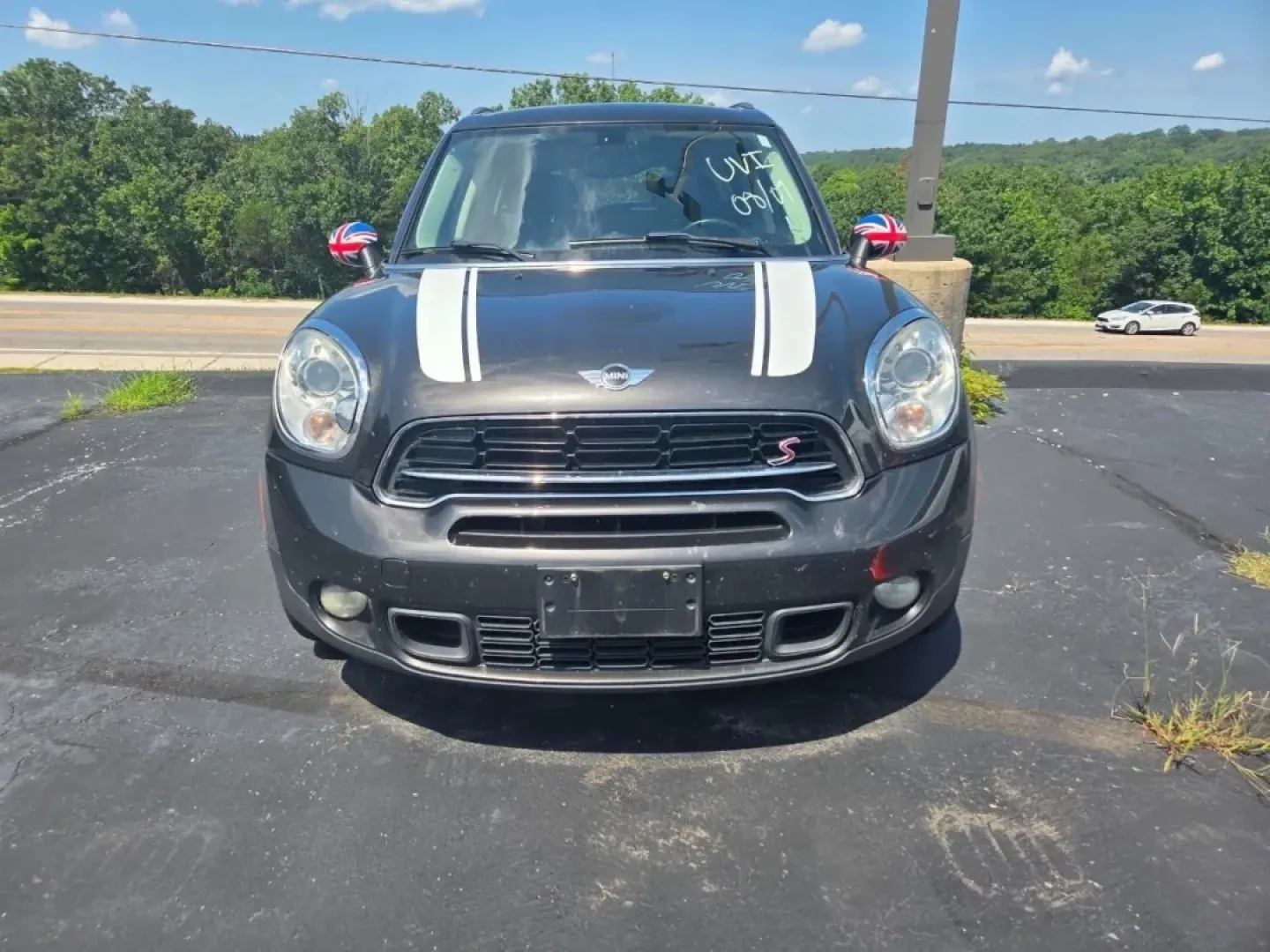 2015 Mini Cooper S Countryman Base (WMWZC3C54FW) with an Other engine, located at 12830 Highway 21, De Soto, MO, 63020, (636) 337-7777, 38.153099, -90.573624 - **Explore the Open Road with the 2015 Mini Cooper Countryman S: Your Next Adventure Awaits!**<br /> <br /> Are you ready to elevate your lifestyle with a vehicle that perfectly balances fun and functionality? Look no further than the 2015 Mini Cooper Countryman S, a pre-owned gem that's designed for - Photo#1