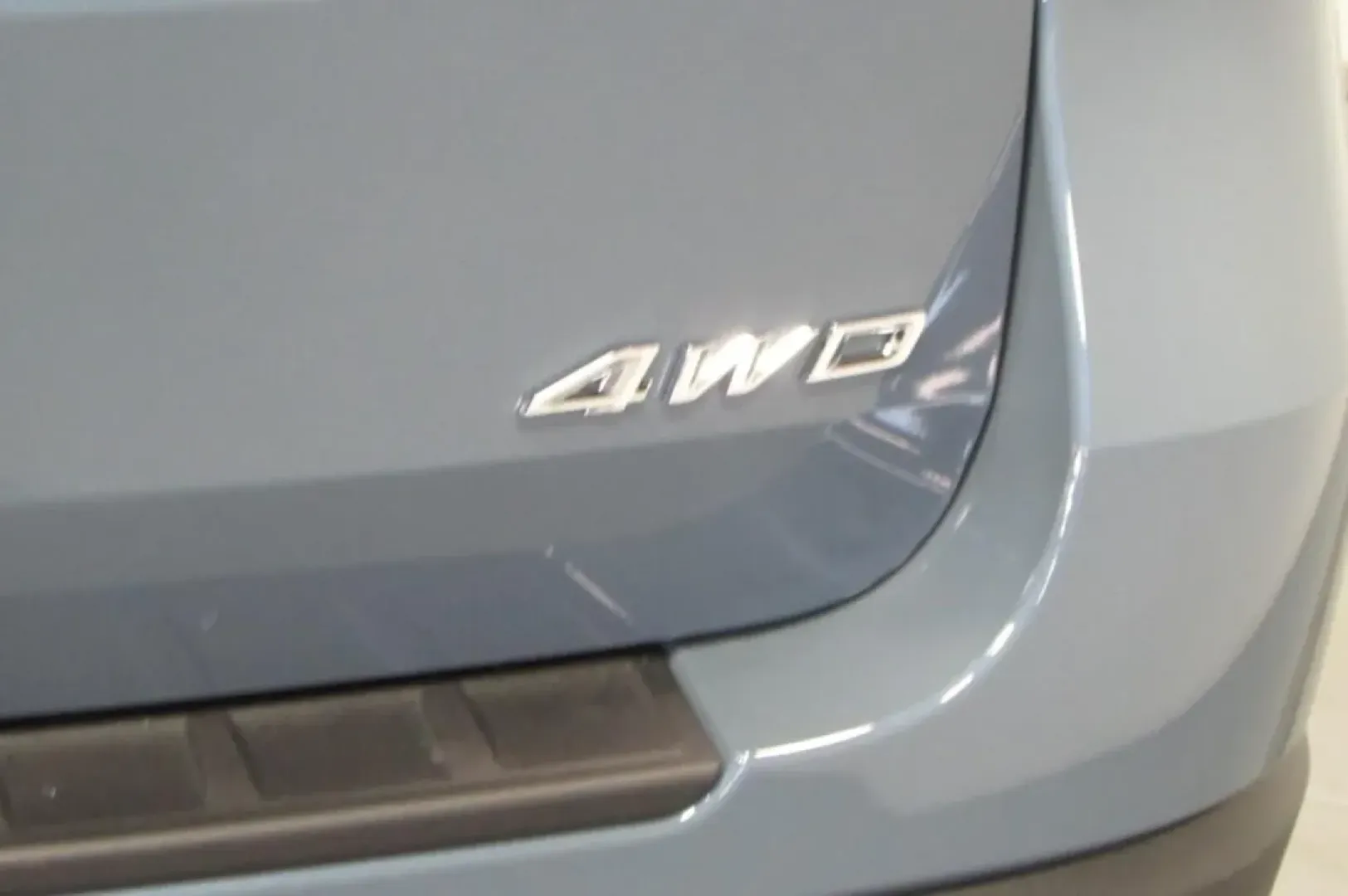2025 /Onyx Leather Trimmed Ford Explorer ST-Line (1FMUK8KH6SG) with an 2.3L EcoBoost I-4 engine, Automatic transmission, located at 12836 Highway 21, De Soto, MO, 63020, (636) 337-7777, 38.151867, -90.575615 - Unleash your adventurous spirit with the **2025 Ford Explorer ST-Line**, a remarkable SUV designed for families and explorers alike! Whether you're planning a weekend getaway, tackling daily commutes, or simply running errands around De Soto, MO, this versatile vehicle is perfect for those who crave - Photo#10