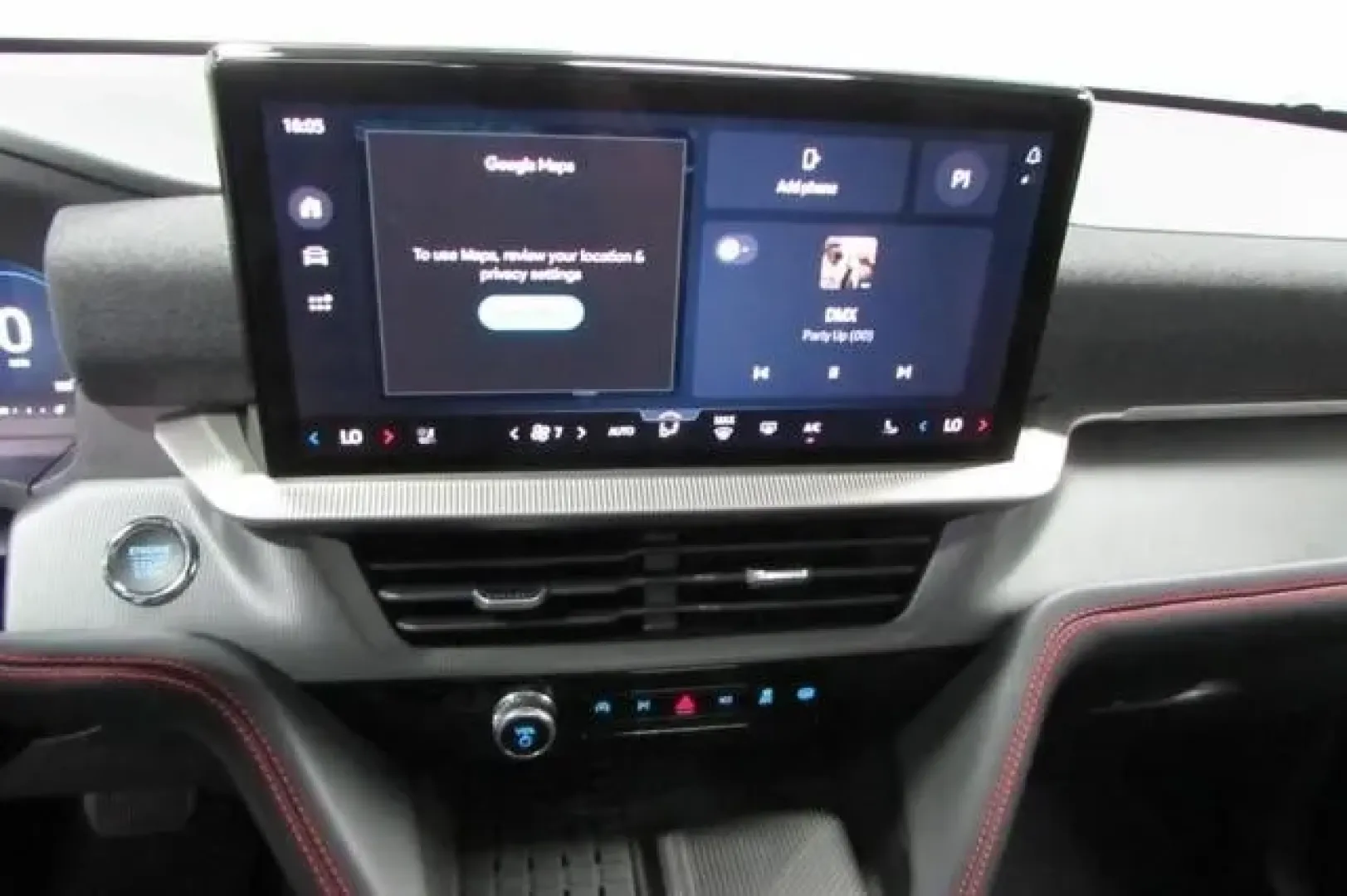 2025 /Onyx Leather Ford Explorer ST-Line (1FMUK8KH8SG) with an 2.3L EcoBoost I-4 engine, Automatic transmission, located at 12836 Highway 21, De Soto, MO, 63020, (636) 337-7777, 38.151867, -90.575615 - Discover your next adventure with the 2025 Ford Explorer ST-Line, designed for families on the go and weekend warriors alike. This stunning SUV, available at Pettus Ford De Soto in De Soto, MO, effortlessly blends style, performance, and functionality, making it the perfect choice for those who crav - Photo#14