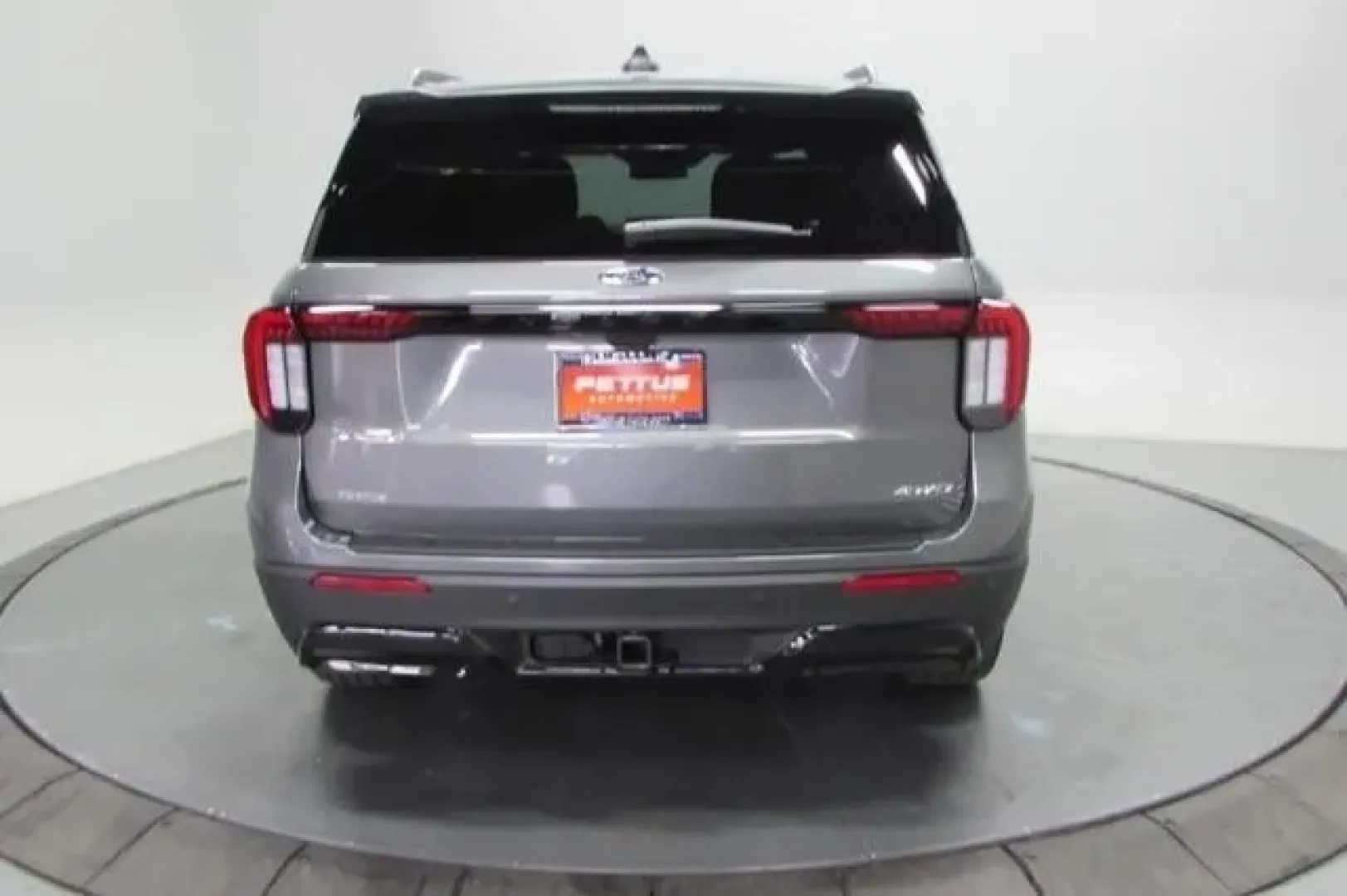 2025 /Onyx Leather Ford Explorer ST-Line (1FMUK8KH8SG) with an 2.3L EcoBoost I-4 engine, Automatic transmission, located at 12836 Highway 21, De Soto, MO, 63020, (636) 337-7777, 38.151867, -90.575615 - Discover your next adventure with the 2025 Ford Explorer ST-Line, designed for families on the go and weekend warriors alike. This stunning SUV, available at Pettus Ford De Soto in De Soto, MO, effortlessly blends style, performance, and functionality, making it the perfect choice for those who crav - Photo#6