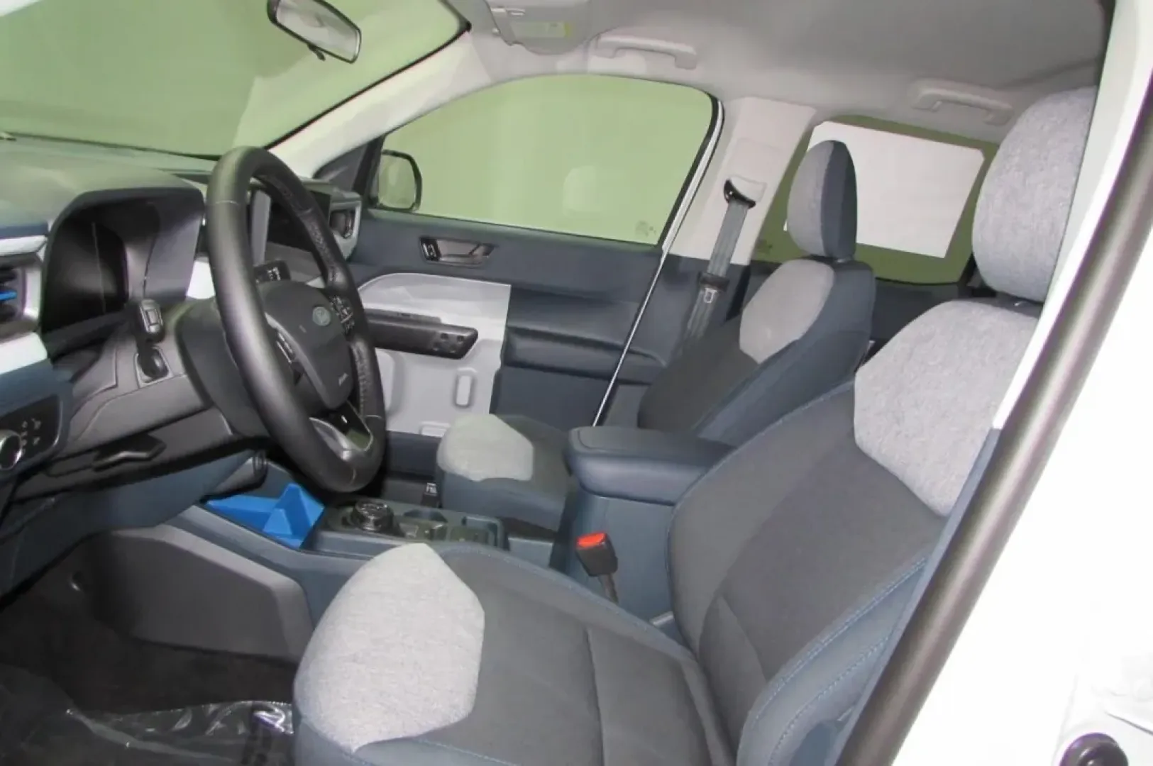 2025 /Navy Pier/Aspen Gray Leather Ford Maverick XLT (3FTTW8H38SR) with an 2.5L Hybrid engine, Automatic transmission, located at 12836 Highway 21, De Soto, MO, 63020, (636) 337-7777, 38.151867, -90.575615 - **Explore the Great Outdoors with the 2025 Ford Maverick XLT - Your Ultimate Weekend Companion!**<br /> <br /> Are you ready to embark on your next adventure? Whether you're hauling gear for that weekend camping trip or running errands around De Soto, the 2025 Ford Maverick XLT is the perfect blend - Photo#14