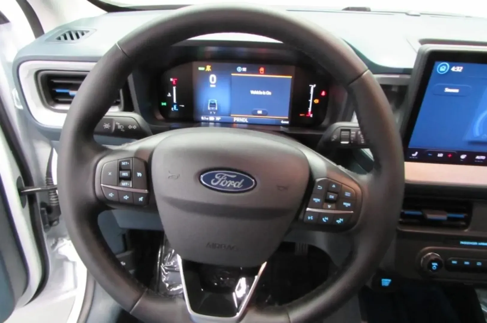 2025 /Navy Pier/Aspen Gray Leather Ford Maverick XLT (3FTTW8H38SR) with an 2.5L Hybrid engine, Automatic transmission, located at 12836 Highway 21, De Soto, MO, 63020, (636) 337-7777, 38.151867, -90.575615 - **Explore the Great Outdoors with the 2025 Ford Maverick XLT - Your Ultimate Weekend Companion!**<br /> <br /> Are you ready to embark on your next adventure? Whether you're hauling gear for that weekend camping trip or running errands around De Soto, the 2025 Ford Maverick XLT is the perfect blend - Photo#16