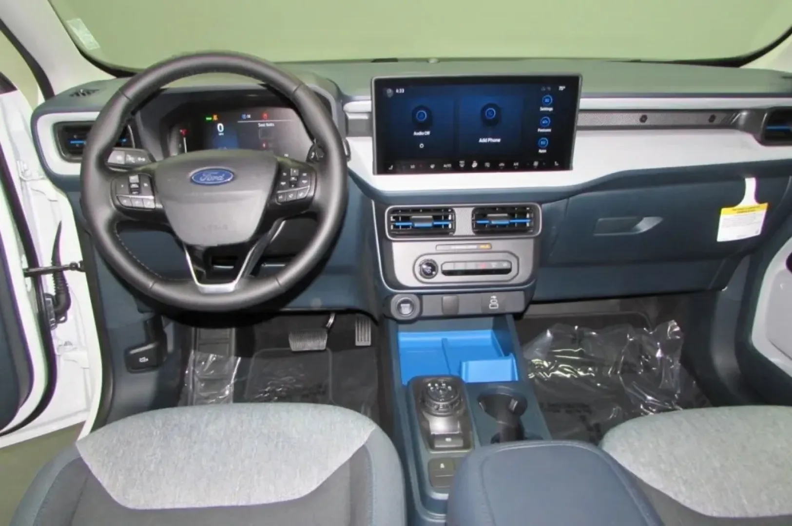 2025 /Navy Pier/Aspen Gray Leather Ford Maverick XLT (3FTTW8H38SR) with an 2.5L Hybrid engine, Automatic transmission, located at 12836 Highway 21, De Soto, MO, 63020, (636) 337-7777, 38.151867, -90.575615 - **Explore the Great Outdoors with the 2025 Ford Maverick XLT - Your Ultimate Weekend Companion!**<br /> <br /> Are you ready to embark on your next adventure? Whether you're hauling gear for that weekend camping trip or running errands around De Soto, the 2025 Ford Maverick XLT is the perfect blend - Photo#24