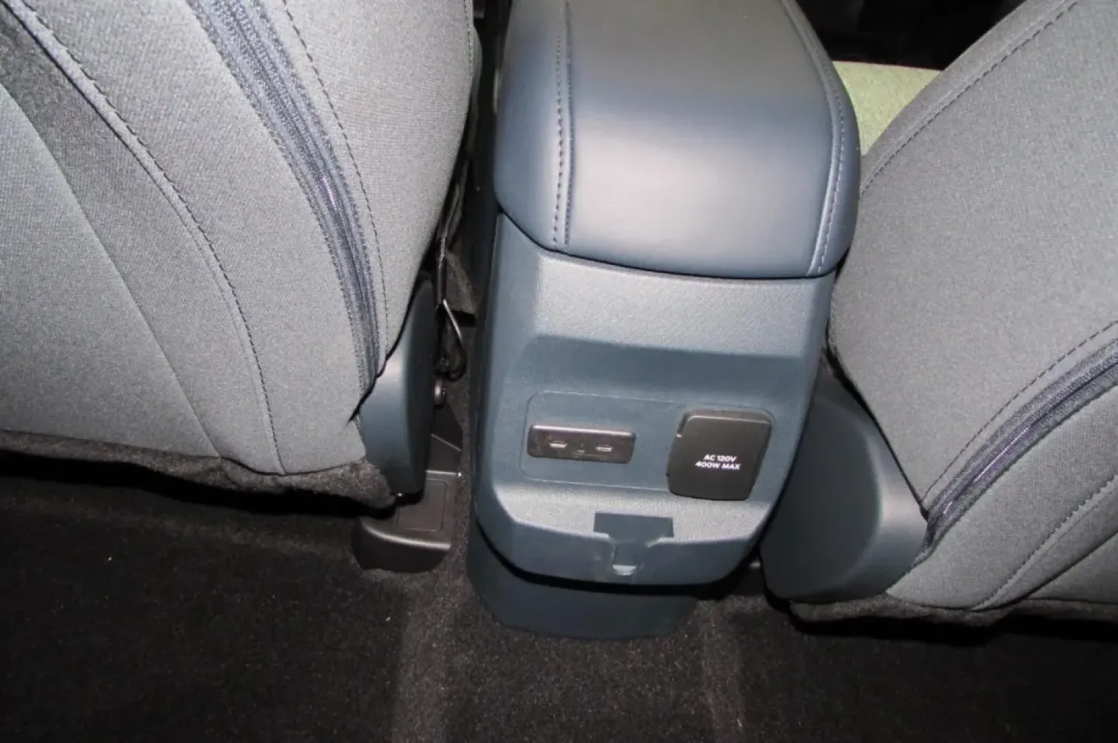2025 /Navy Pier/Aspen Gray Leather Ford Maverick XLT (3FTTW8H38SR) with an 2.5L Hybrid engine, Automatic transmission, located at 12836 Highway 21, De Soto, MO, 63020, (636) 337-7777, 38.151867, -90.575615 - **Explore the Great Outdoors with the 2025 Ford Maverick XLT - Your Ultimate Weekend Companion!**<br /> <br /> Are you ready to embark on your next adventure? Whether you're hauling gear for that weekend camping trip or running errands around De Soto, the 2025 Ford Maverick XLT is the perfect blend - Photo#27