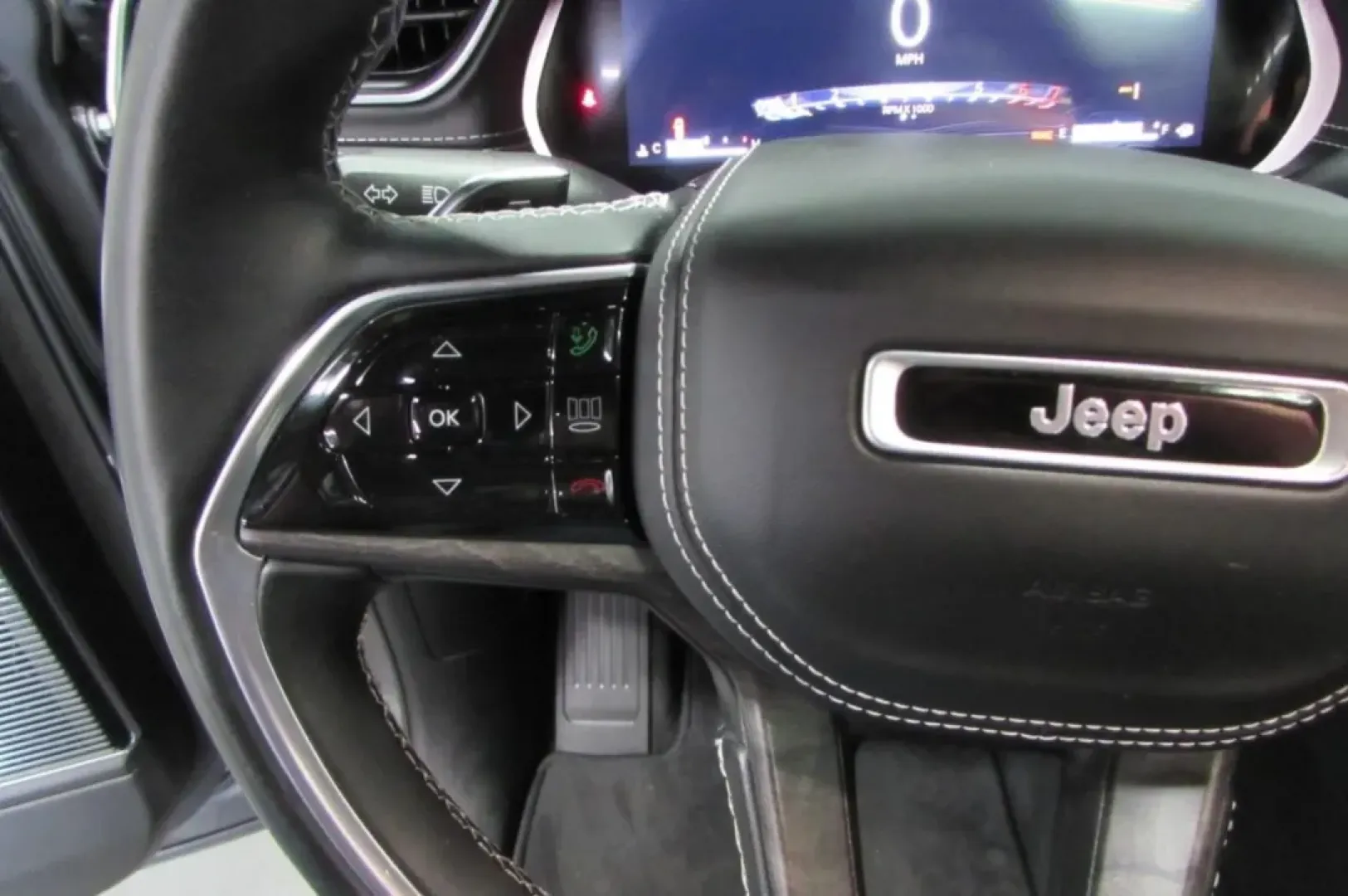 2021 /Global Black Jeep Grand Cherokee Overland (1C4RJKDT5M8) with an Other engine, located at 12830 Highway 21, De Soto, MO, 63020, (636) 337-7777, 38.153099, -90.573624 - Discover the perfect blend of adventure and comfort with this stunning 2021 Jeep Grand Cherokee 4WD Overland, available now at Pettus CDJR DeSoto, your trusted OEM dealership located at 12830 Highway 21, De Soto, MO 63020. With low mileage of just 16,659 miles, this SUV is not just a vehicle; it's a - Photo#13