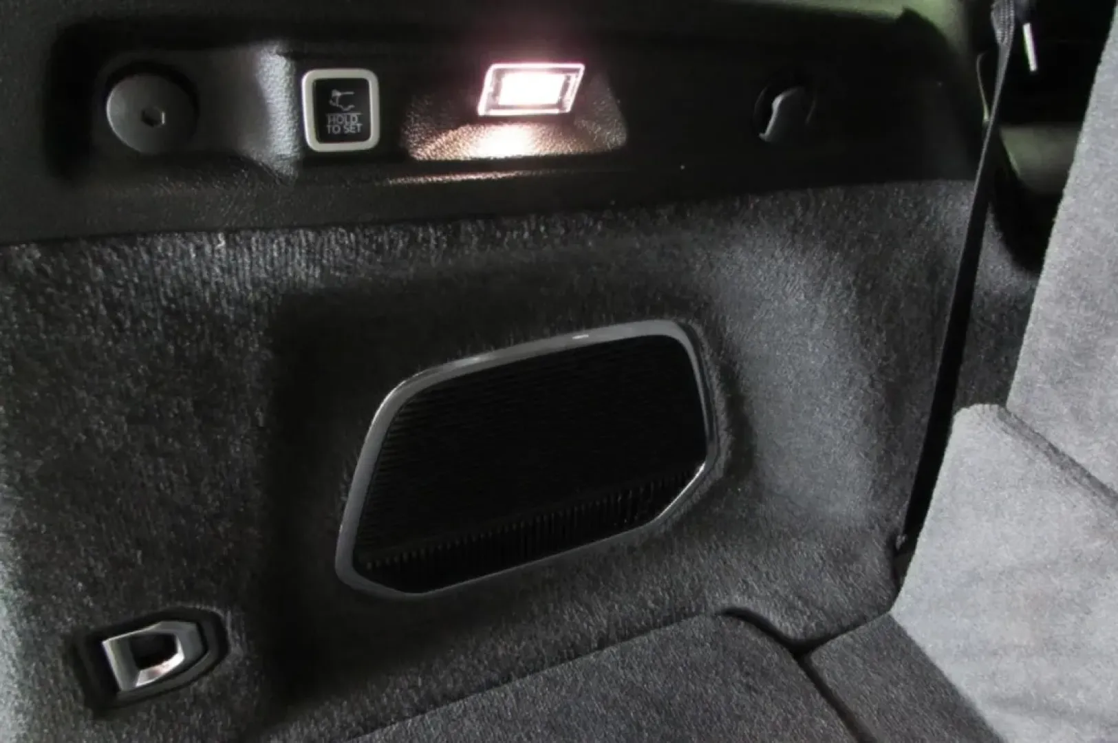 2021 /Global Black Jeep Grand Cherokee Overland (1C4RJKDT5M8) with an Other engine, located at 12830 Highway 21, De Soto, MO, 63020, (636) 337-7777, 38.153099, -90.573624 - Discover the perfect blend of adventure and comfort with this stunning 2021 Jeep Grand Cherokee 4WD Overland, available now at Pettus CDJR DeSoto, your trusted OEM dealership located at 12830 Highway 21, De Soto, MO 63020. With low mileage of just 16,659 miles, this SUV is not just a vehicle; it's a - Photo#26