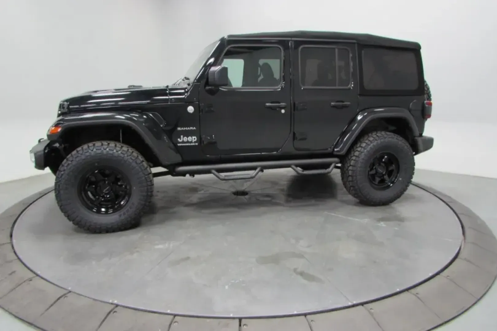 2024 Jeep Wrangler Sahara (1C4PJXEG3RW) with an Other engine, Automatic transmission, located at 12830 Highway 21, De Soto, MO, 63020, (636) 337-7777, 38.153099, -90.573624 - **Explore New Adventures with the 2024 Jeep Wrangler Sahara - Perfect for Your Next Journey!**<br /> <br /> Are you ready to embrace the great outdoors or tackle your daily commute with confidence? The 2024 Jeep Wrangler Sahara is here to elevate your lifestyle, whether you're navigating rugged trai - Photo#2