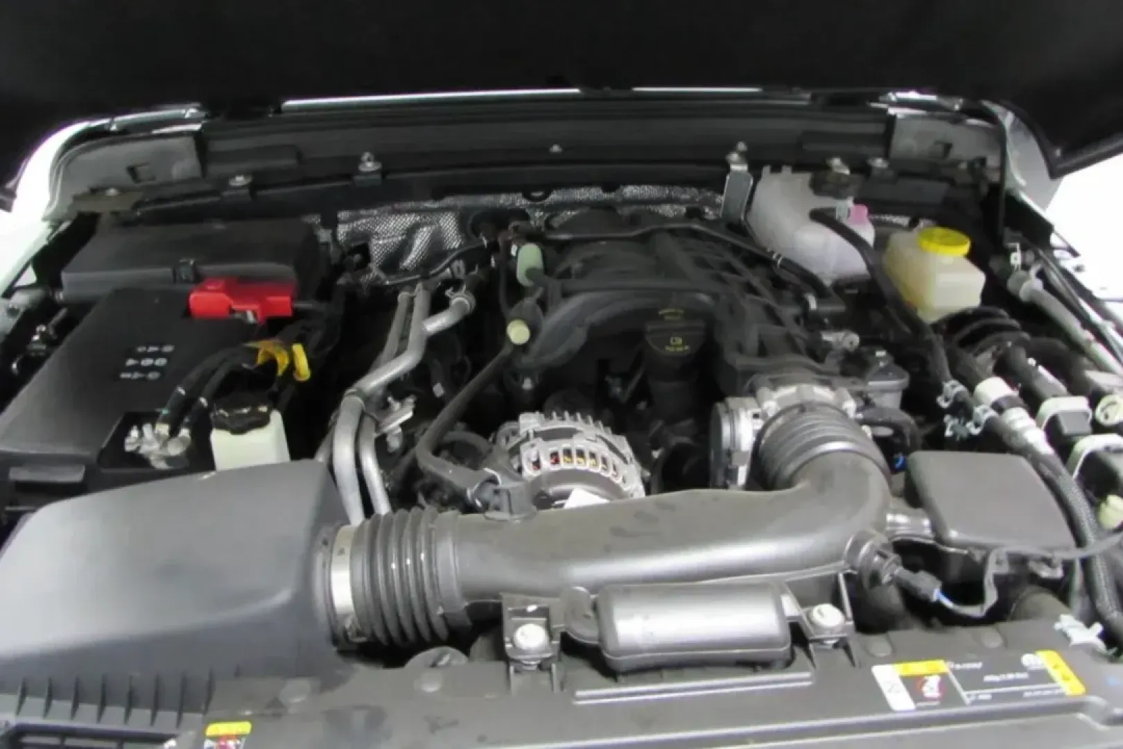 2024 Jeep Wrangler Sahara (1C4PJXEG3RW) with an Other engine, Automatic transmission, located at 12830 Highway 21, De Soto, MO, 63020, (636) 337-7777, 38.153099, -90.573624 - **Explore New Adventures with the 2024 Jeep Wrangler Sahara - Perfect for Your Next Journey!**<br /> <br /> Are you ready to embrace the great outdoors or tackle your daily commute with confidence? The 2024 Jeep Wrangler Sahara is here to elevate your lifestyle, whether you're navigating rugged trai - Photo#6