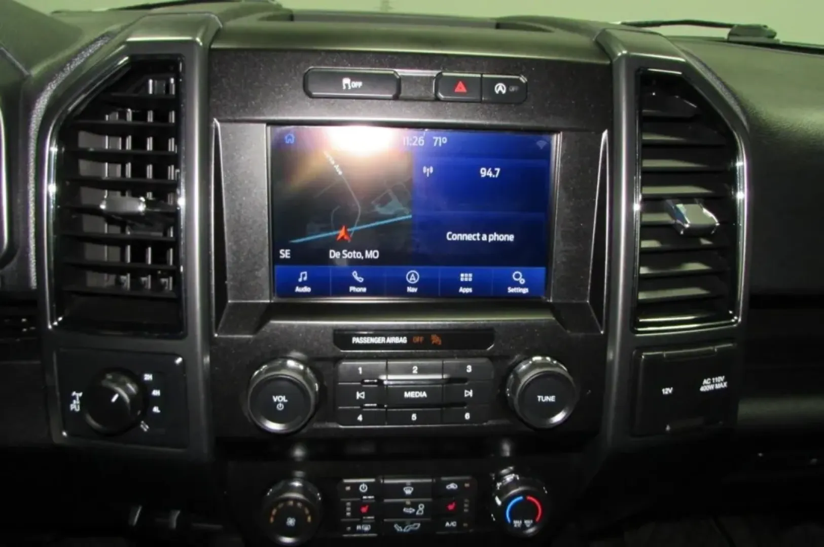 2020 /Black Ford F-150 XLT (1FTEW1EP2LF) with an Other engine, located at 12836 Highway 21, De Soto, MO, 63020, (636) 337-7777, 38.151867, -90.575615 - Unlock the ultimate weekend adventure with this stunning **2020 Ford F-150**! Whether you're searching for a reliable workhorse to tackle tough projects or an impressive truck to take your family on road trips, this pre-owned gem is perfect for both the job site and weekend getaways. Available now a - Photo#24