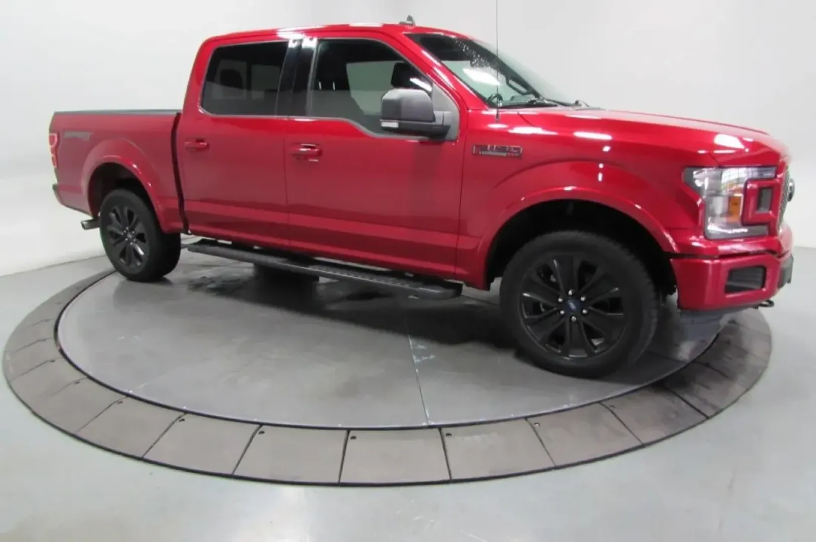 2020 /Black Ford F-150 XLT (1FTEW1EP2LF) with an Other engine, located at 12836 Highway 21, De Soto, MO, 63020, (636) 337-7777, 38.151867, -90.575615 - Unlock the ultimate weekend adventure with this stunning **2020 Ford F-150**! Whether you're searching for a reliable workhorse to tackle tough projects or an impressive truck to take your family on road trips, this pre-owned gem is perfect for both the job site and weekend getaways. Available now a - Photo#3