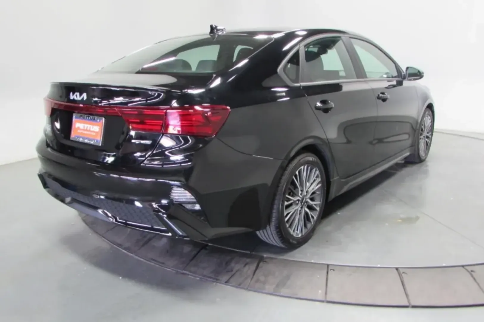 2024 /Black Kia Forte GT-Line (3KPF54AD8RE) with an Other engine, Automatic transmission, located at 12836 Highway 21, De Soto, MO, 63020, (636) 337-7777, 38.151867, -90.575615 - Discover your next adventure with the eye-catching 2024 Kia Forte GT-Line, perfect for those who value style, efficiency, and comfort in their daily drive. Whether you're commuting to work, running errands, or planning a weekend getaway, this sleek four-door sedan is designed to elevate your lifesty - Photo#8