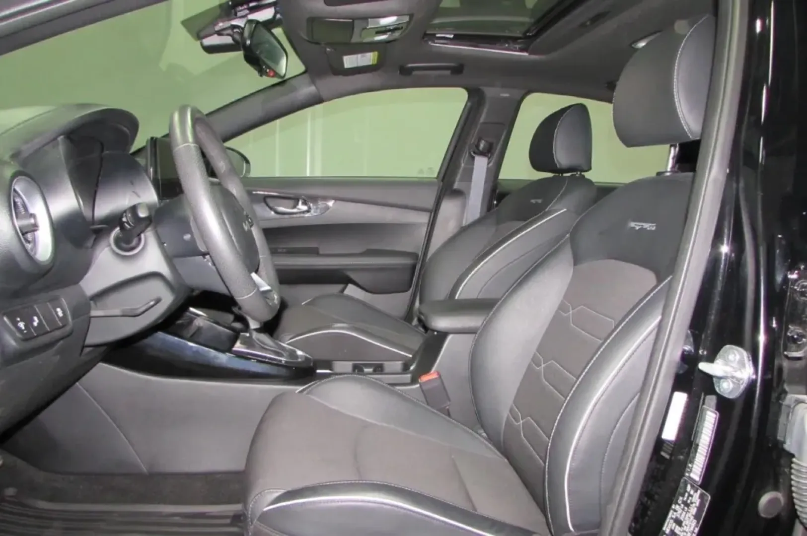 2024 /Black Kia Forte GT-Line (3KPF54AD8RE) with an Other engine, Automatic transmission, located at 12836 Highway 21, De Soto, MO, 63020, (636) 337-7777, 38.151867, -90.575615 - Discover your next adventure with the eye-catching 2024 Kia Forte GT-Line, perfect for those who value style, efficiency, and comfort in their daily drive. Whether you're commuting to work, running errands, or planning a weekend getaway, this sleek four-door sedan is designed to elevate your lifesty - Photo#10