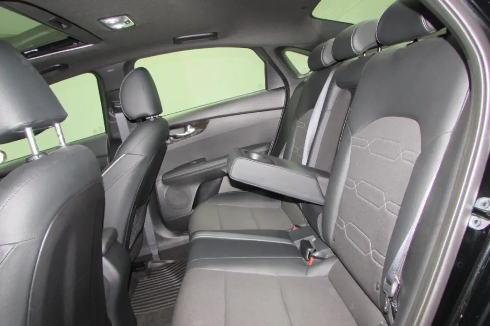 2024 /Black Kia Forte GT-Line (3KPF54AD8RE) with an Other engine, Automatic transmission, located at 12836 Highway 21, De Soto, MO, 63020, (636) 337-7777, 38.151867, -90.575615 - Discover your next adventure with the eye-catching 2024 Kia Forte GT-Line, perfect for those who value style, efficiency, and comfort in their daily drive. Whether you're commuting to work, running errands, or planning a weekend getaway, this sleek four-door sedan is designed to elevate your lifesty - Photo#23