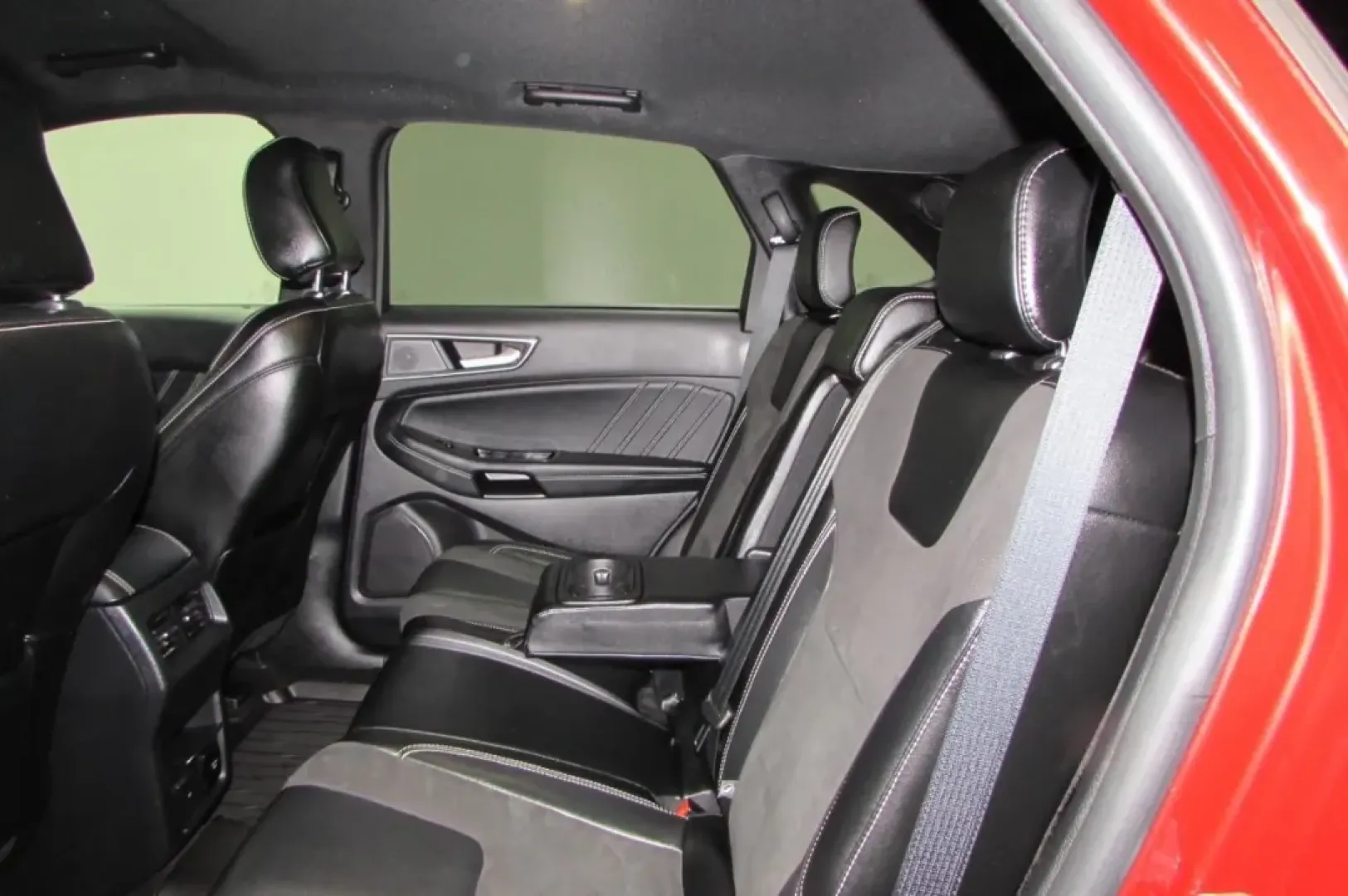 2020 /Ebony Ford Edge ST (2FMPK4AP5LB) with an Other engine, Automatic transmission, located at 12836 Highway 21, De Soto, MO, 63020, (636) 337-7777, 38.151867, -90.575615 - Are you ready to elevate your everyday driving experience? Whether you're commuting to work, shuttling the kids to school, or heading out for weekend adventures, the 2020 Ford Edge ST AWD is the versatile SUV that fits seamlessly into your lifestyle. With its impressive blend of power, technology, a - Photo#22
