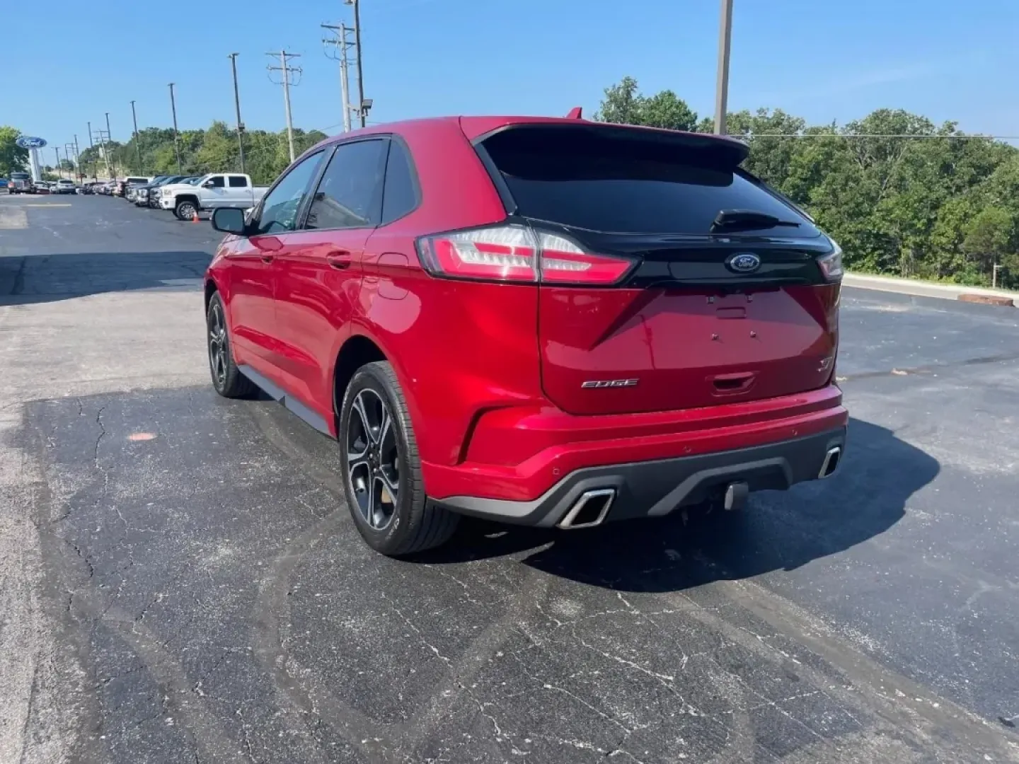 2020 /Ebony Ford Edge ST (2FMPK4AP5LB) with an Other engine, Automatic transmission, located at 12836 Highway 21, De Soto, MO, 63020, (636) 337-7777, 38.151867, -90.575615 - Are you ready to elevate your everyday driving experience? Whether you're commuting to work, shuttling the kids to school, or heading out for weekend adventures, the 2020 Ford Edge ST AWD is the versatile SUV that fits seamlessly into your lifestyle. With its impressive blend of power, technology, a - Photo#28