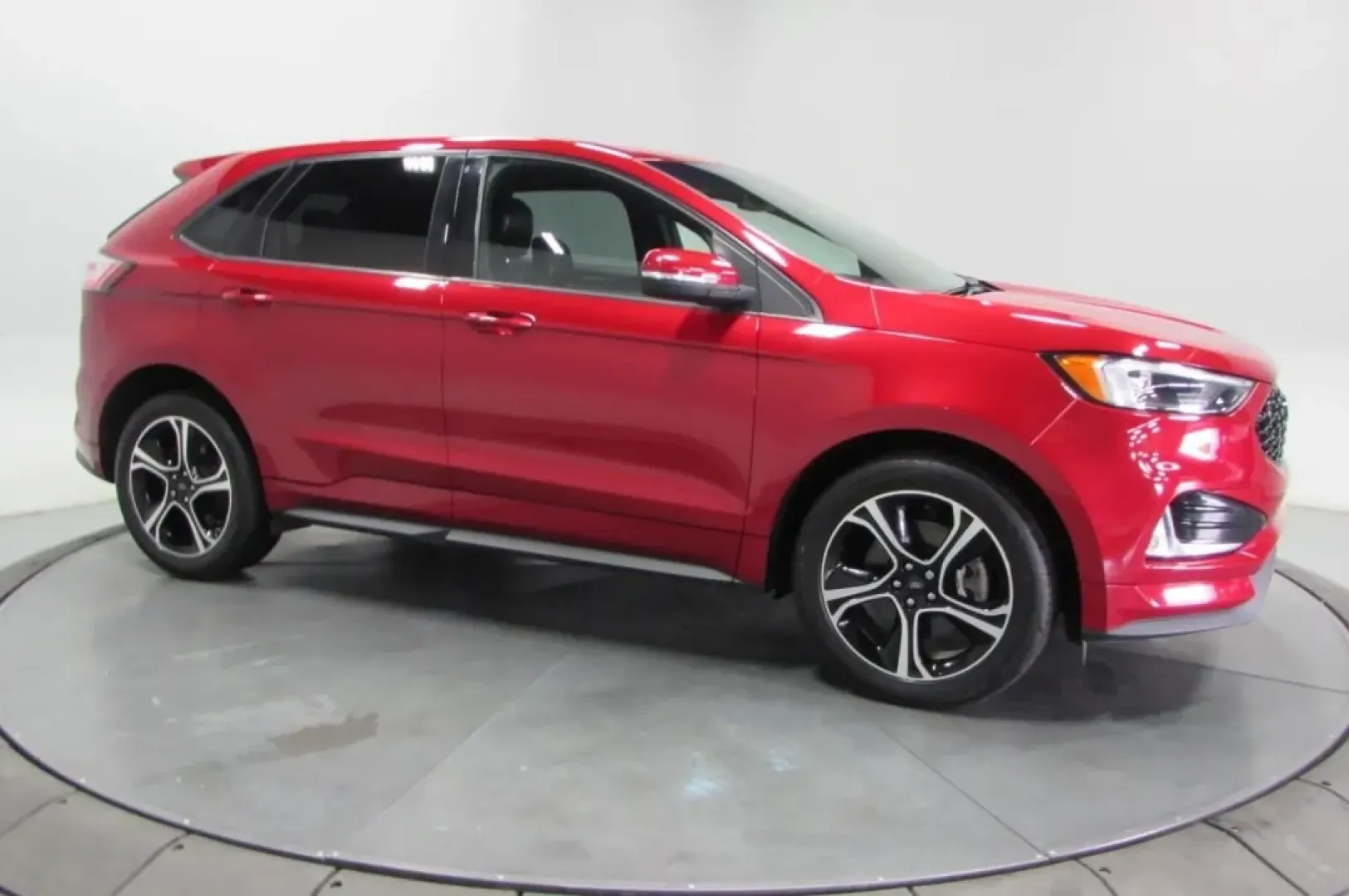 2020 /Ebony Ford Edge ST (2FMPK4AP5LB) with an Other engine, Automatic transmission, located at 12836 Highway 21, De Soto, MO, 63020, (636) 337-7777, 38.151867, -90.575615 - Are you ready to elevate your everyday driving experience? Whether you're commuting to work, shuttling the kids to school, or heading out for weekend adventures, the 2020 Ford Edge ST AWD is the versatile SUV that fits seamlessly into your lifestyle. With its impressive blend of power, technology, a - Photo#3