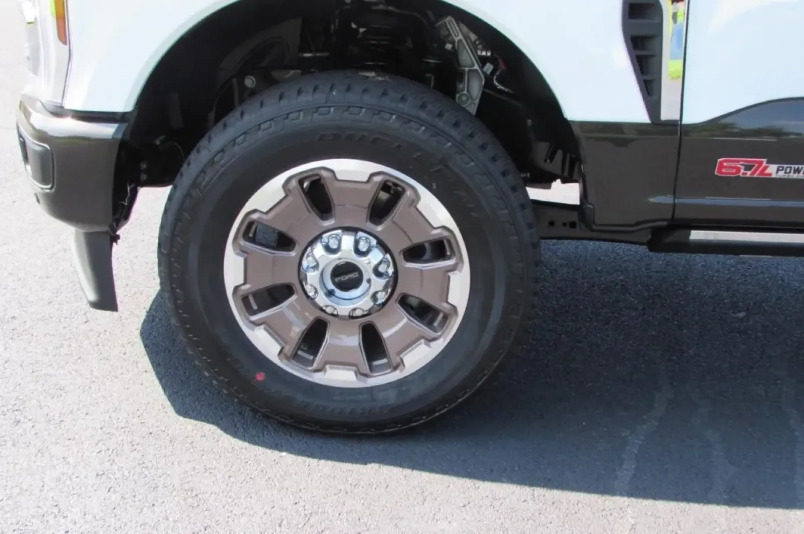 2025 /Java Ford F-350SD King Ranch (1FT8W3BM8SE) with an 6.7L Turbocharged engine, located at 12836 Highway 21, De Soto, MO, 63020, (636) 337-7777, 38.151867, -90.575615 - **Conquer Every Challenge with the 2025 Ford Super Duty F-350 SRW!**<br /> <br /> Are you ready to elevate your lifestyle with a truck that combines strength, comfort, and versatility? The 2025 Ford Super Duty F-350 SRW is more than just a vehicle; it's an integral part of your adventure, whether yo - Photo#9