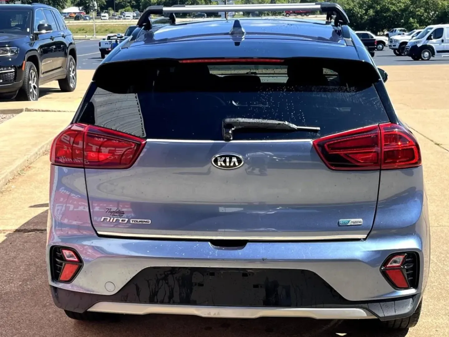 2020 /Light Gray Leather Kia Niro Touring (KNDCC3LC9L5) with an 1.6L Atkinson Cycle DOHC 16-Valve 4-Cyl engine, located at 970 Woodlawn Dr., Farmington, MO, 63640, (573) 431-7800, 37.825642, -90.468674 - **Discover Your Next Adventure with the 2020 Kia Niro Touring SE at Pettus CDJR Farmington!**<br /> <br /> Are you ready to elevate your driving experience while enjoying remarkable fuel efficiency? The 2020 Kia Niro Touring SE is designed for those who crave adventure without sacrificing comfort or - Photo#2