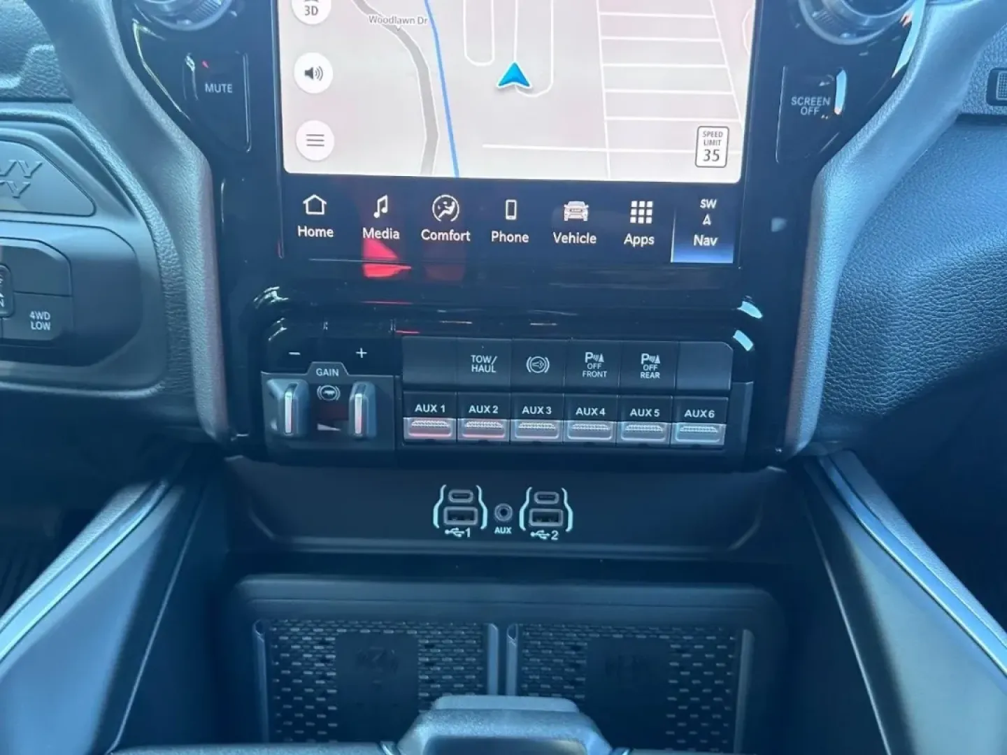2026 /Black Cloth Ram 2500 Big Horn (3C63R5DL8TG) with an Straight 6 Turbocharged Diesel engine, located at 970 Woodlawn Dr., Farmington, MO, 63640, (573) 431-7800, 37.825642, -90.468674 - ### Unleash Your Adventures with the 2026 Ram 2500 Big Horn at Pettus CDJR Farmington!<br /> <br /> Are you ready to elevate your lifestyle with a powerful, rugged truck that can handle anything from weekend adventures to daily commutes? Look no further than the 2026 Ram 2500 Big Horn, available now - Photo#16