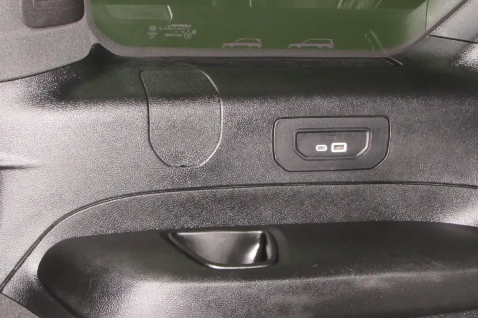 2021 /Global Black Jeep Grand Cherokee Summit (1C4RJKEG2M8) with an Other engine, Automatic transmission, located at 12830 Highway 21, De Soto, MO, 63020, (636) 337-7777, 38.153099, -90.573624 - **Discover Your Adventure with the 2021 Jeep Grand Cherokee at Pettus CDJR DeSoto!**<br /> <br /> Are you ready to elevate your lifestyle? Whether you're navigating the bustling streets of De Soto, Missouri, or embarking on a weekend getaway to the scenic Ozarks, the 2021 Jeep Grand Cherokee is the - Photo#28