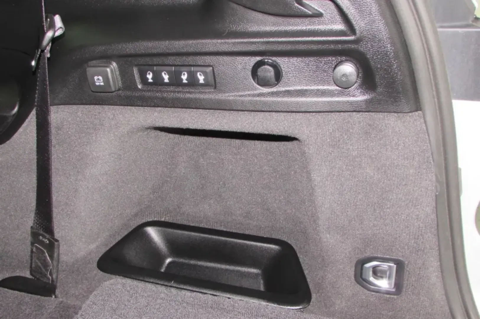 2021 /Global Black Jeep Grand Cherokee Summit (1C4RJKEG2M8) with an Other engine, Automatic transmission, located at 12830 Highway 21, De Soto, MO, 63020, (636) 337-7777, 38.153099, -90.573624 - **Discover Your Adventure with the 2021 Jeep Grand Cherokee at Pettus CDJR DeSoto!**<br /> <br /> Are you ready to elevate your lifestyle? Whether you're navigating the bustling streets of De Soto, Missouri, or embarking on a weekend getaway to the scenic Ozarks, the 2021 Jeep Grand Cherokee is the - Photo#32