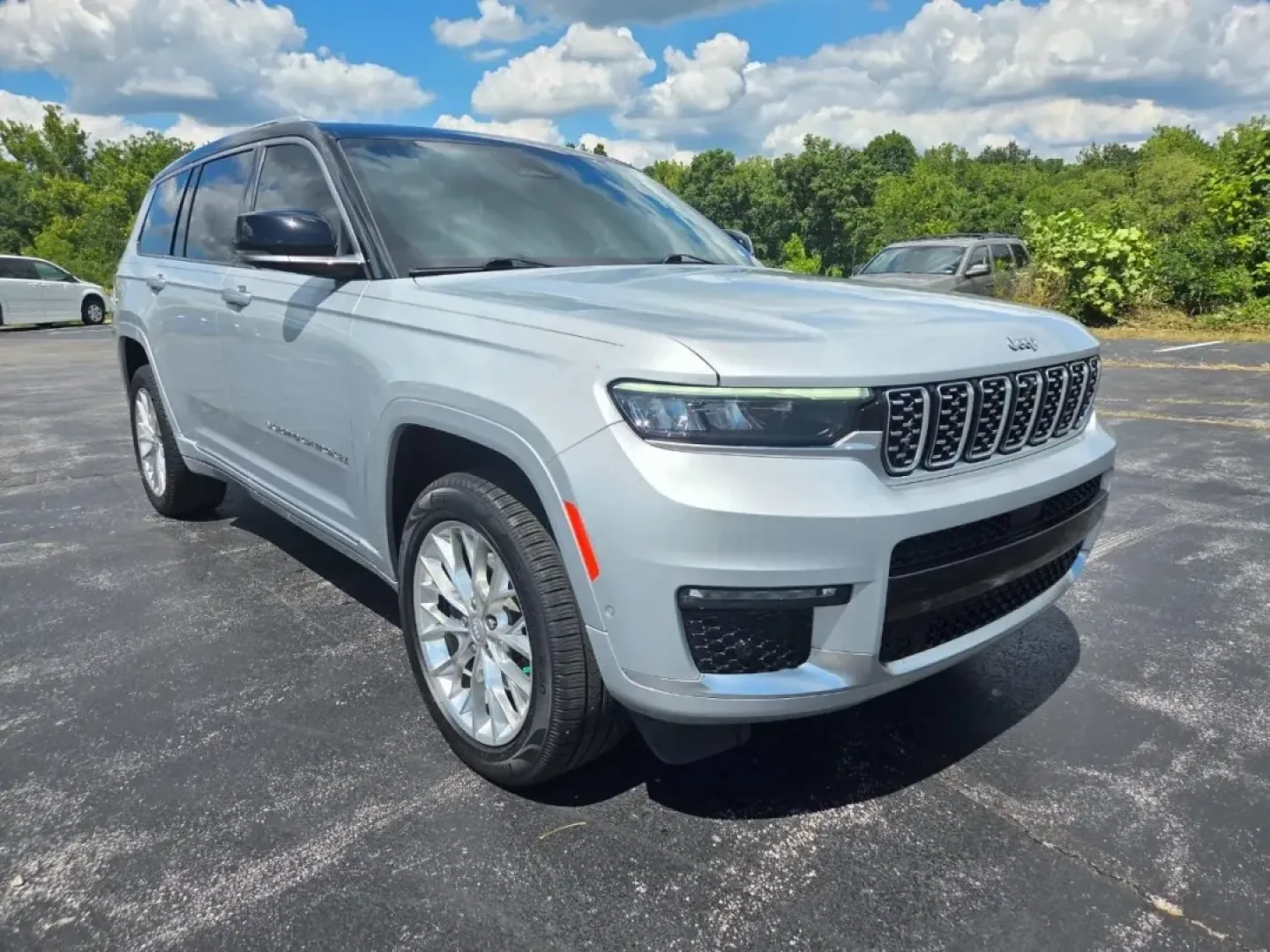2021 /Global Black Jeep Grand Cherokee Summit (1C4RJKEG2M8) with an Other engine, Automatic transmission, located at 12830 Highway 21, De Soto, MO, 63020, (636) 337-7777, 38.153099, -90.573624 - **Discover Your Adventure with the 2021 Jeep Grand Cherokee at Pettus CDJR DeSoto!**<br /> <br /> Are you ready to elevate your lifestyle? Whether you're navigating the bustling streets of De Soto, Missouri, or embarking on a weekend getaway to the scenic Ozarks, the 2021 Jeep Grand Cherokee is the - Photo#33