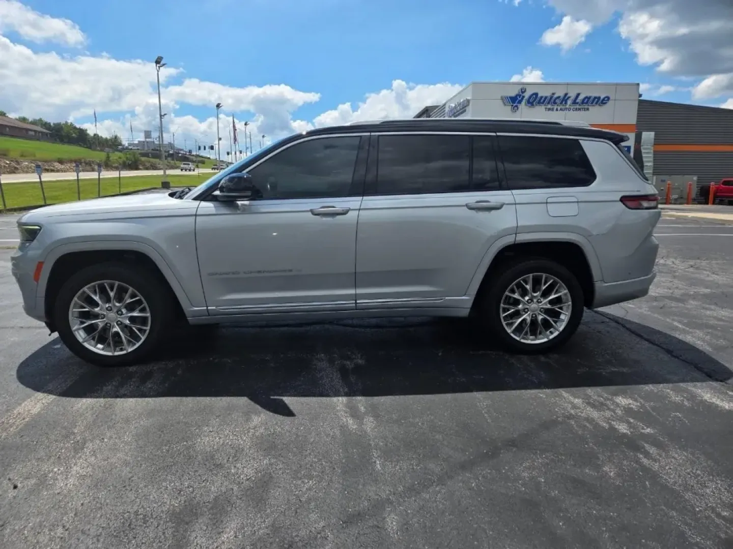 2021 /Global Black Jeep Grand Cherokee Summit (1C4RJKEG2M8) with an Other engine, Automatic transmission, located at 12830 Highway 21, De Soto, MO, 63020, (636) 337-7777, 38.153099, -90.573624 - **Discover Your Adventure with the 2021 Jeep Grand Cherokee at Pettus CDJR DeSoto!**<br /> <br /> Are you ready to elevate your lifestyle? Whether you're navigating the bustling streets of De Soto, Missouri, or embarking on a weekend getaway to the scenic Ozarks, the 2021 Jeep Grand Cherokee is the - Photo#35
