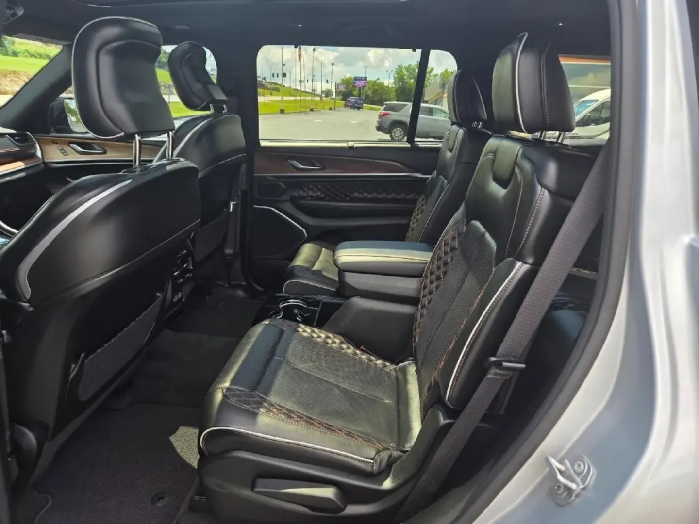 2021 /Global Black Jeep Grand Cherokee Summit (1C4RJKEG2M8) with an Other engine, Automatic transmission, located at 12830 Highway 21, De Soto, MO, 63020, (636) 337-7777, 38.153099, -90.573624 - **Discover Your Adventure with the 2021 Jeep Grand Cherokee at Pettus CDJR DeSoto!**<br /> <br /> Are you ready to elevate your lifestyle? Whether you're navigating the bustling streets of De Soto, Missouri, or embarking on a weekend getaway to the scenic Ozarks, the 2021 Jeep Grand Cherokee is the - Photo#39