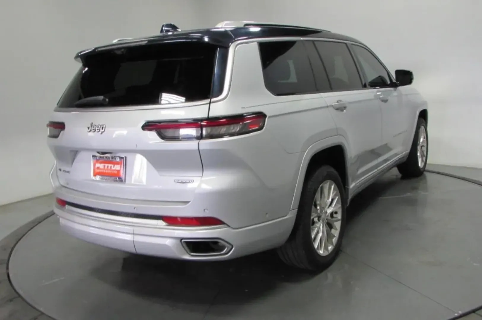 2021 /Global Black Jeep Grand Cherokee Summit (1C4RJKEG2M8) with an Other engine, Automatic transmission, located at 12830 Highway 21, De Soto, MO, 63020, (636) 337-7777, 38.153099, -90.573624 - **Discover Your Adventure with the 2021 Jeep Grand Cherokee at Pettus CDJR DeSoto!**<br /> <br /> Are you ready to elevate your lifestyle? Whether you're navigating the bustling streets of De Soto, Missouri, or embarking on a weekend getaway to the scenic Ozarks, the 2021 Jeep Grand Cherokee is the - Photo#7