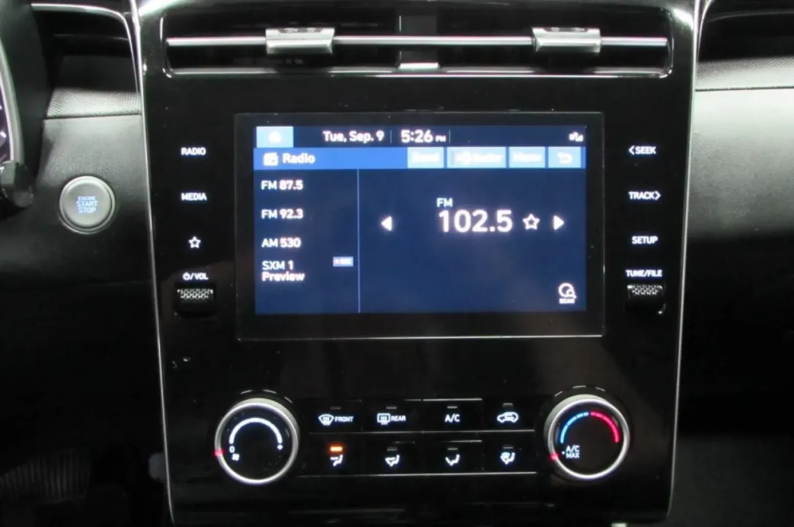 2022 /Black Hyundai Tucson SEL (5NMJBCAE5NH) with an Other engine, Automatic transmission, located at 12830 Highway 21, De Soto, MO, 63020, (636) 337-7777, 38.153099, -90.573624 - Are you looking for a vehicle that seamlessly fits into your active lifestyle? Whether you're a growing family needing extra space, a commuter searching for reliability, or an adventurer seeking weekend getaway options, this 2022 Hyundai Tucson SEL is the perfect choice. With its impressive fuel eff - Photo#18